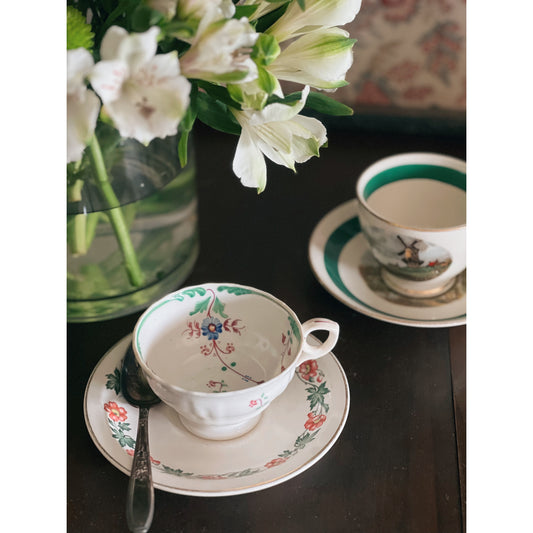 Pair of Vintage Mix Match Floral Teacups & Saucer Sets