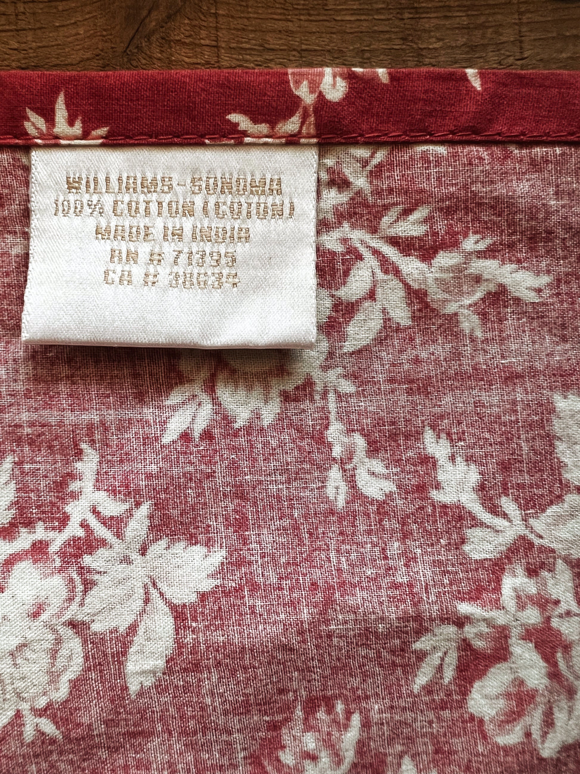 Set of 4 Vintage Williams Sonoma Chintz Floral Napkins