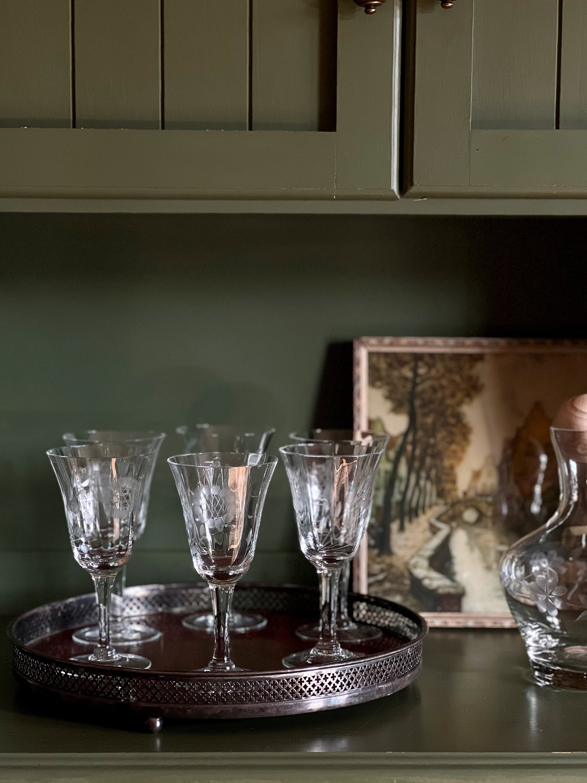 Etched Vintage Wine Glass