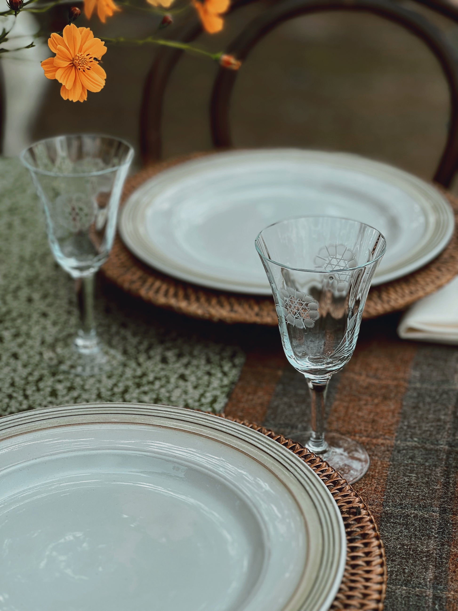 Etched Vintage Wine Glass