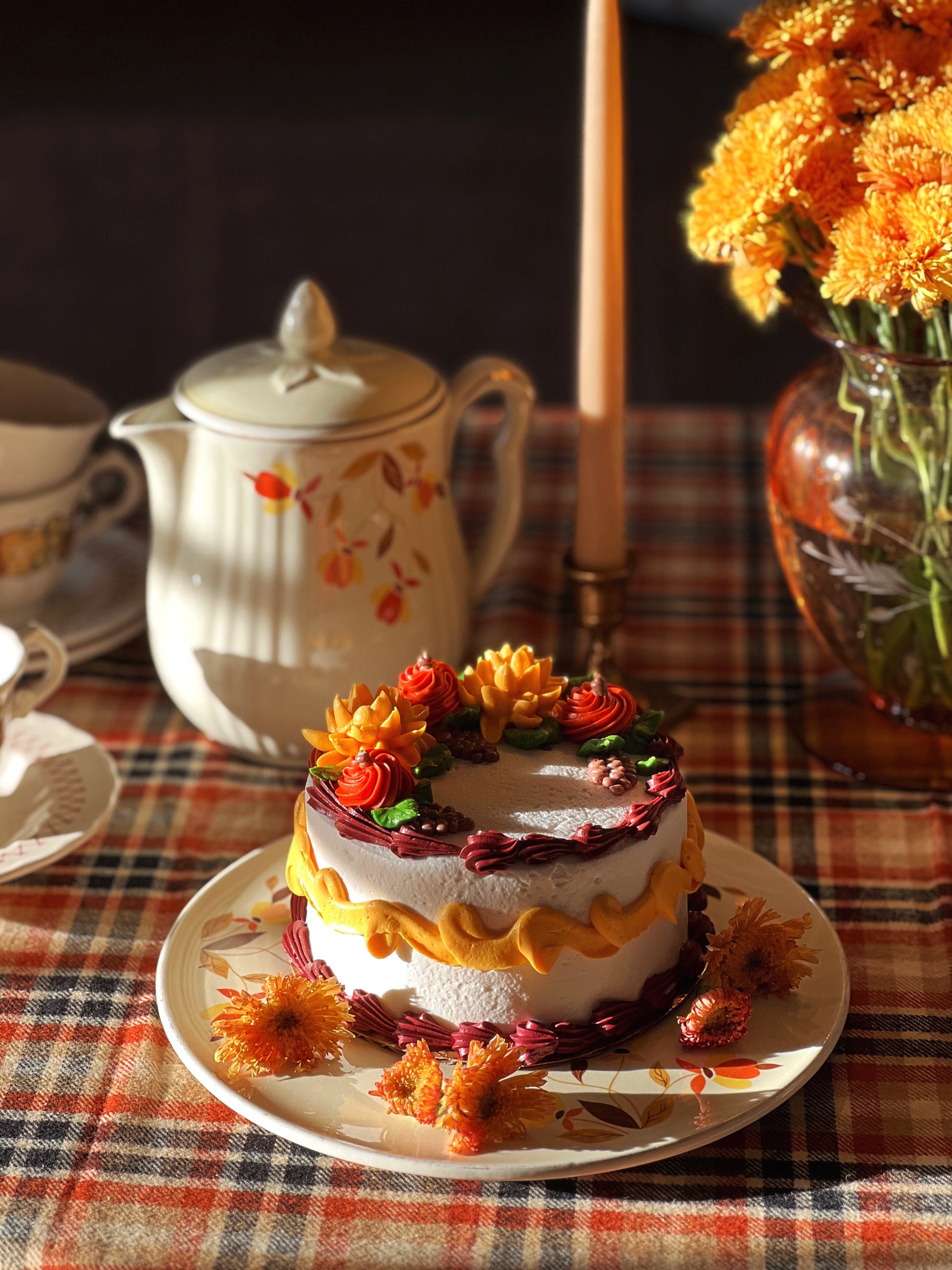 Vintage Hall's Superior Autumn Leaf Coffee Pot