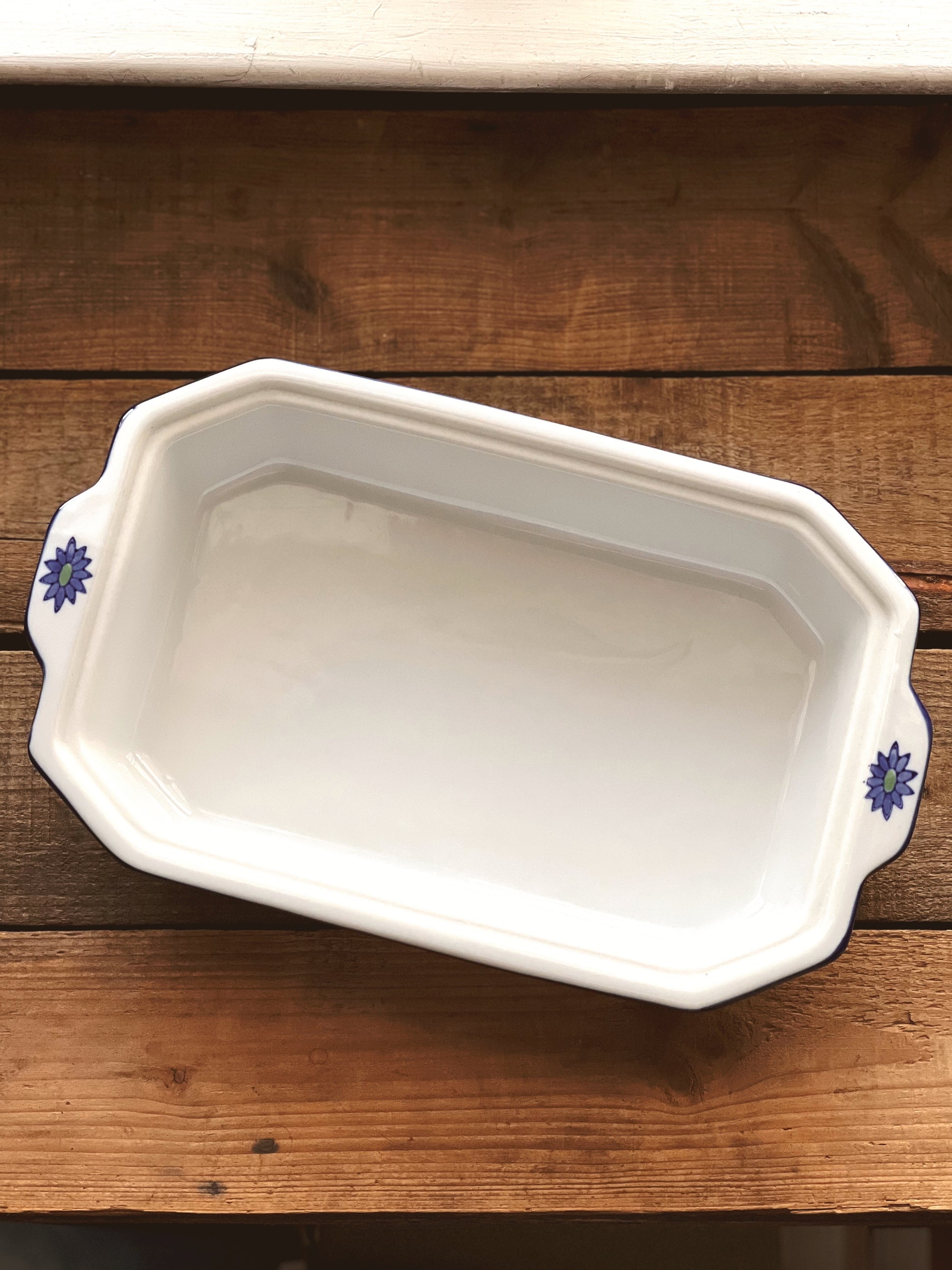 Vintage Casserole Dish / Vintage Baking Dish