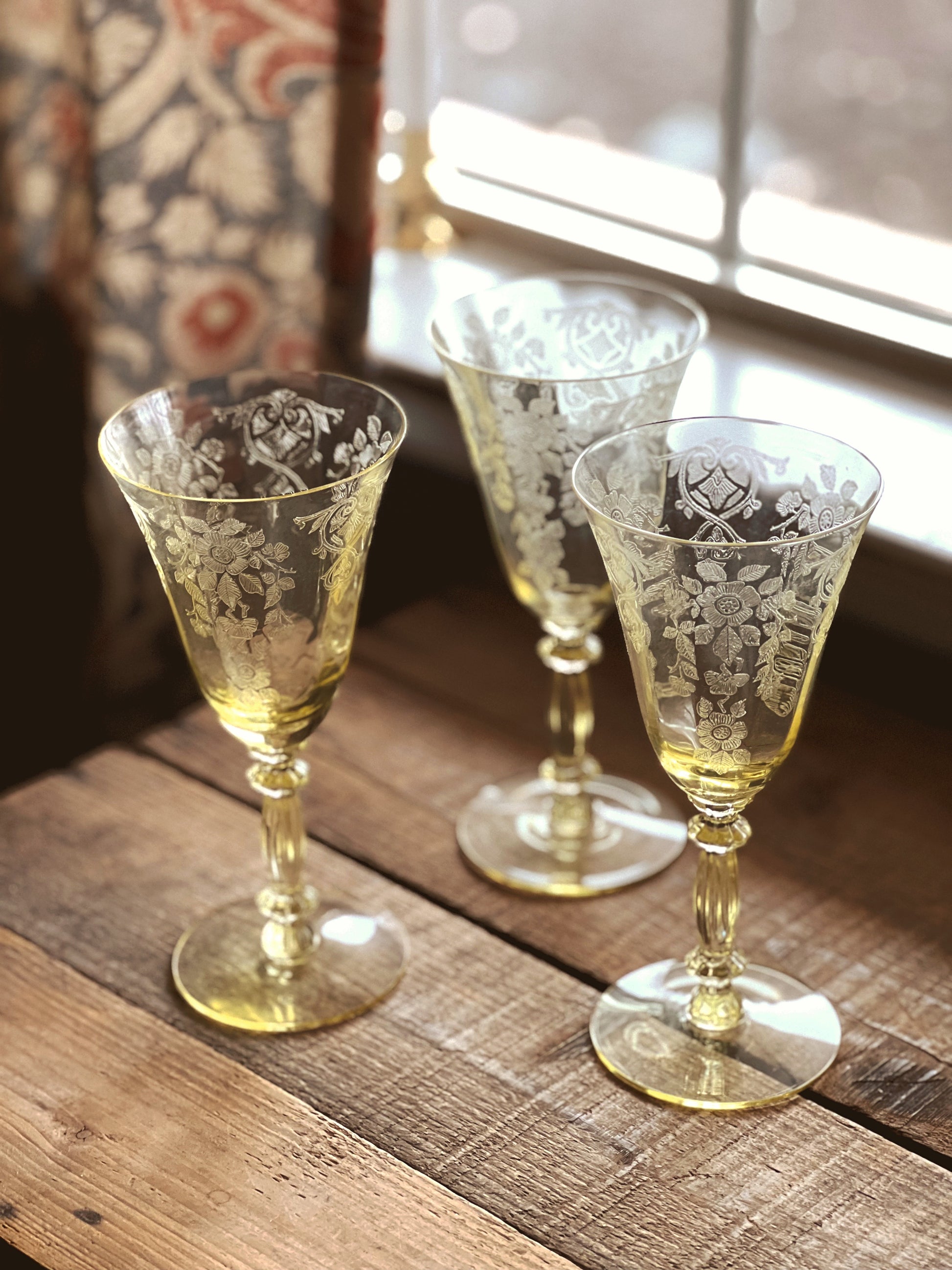 Vintage Cambridge Apple Blossom Water Goblet