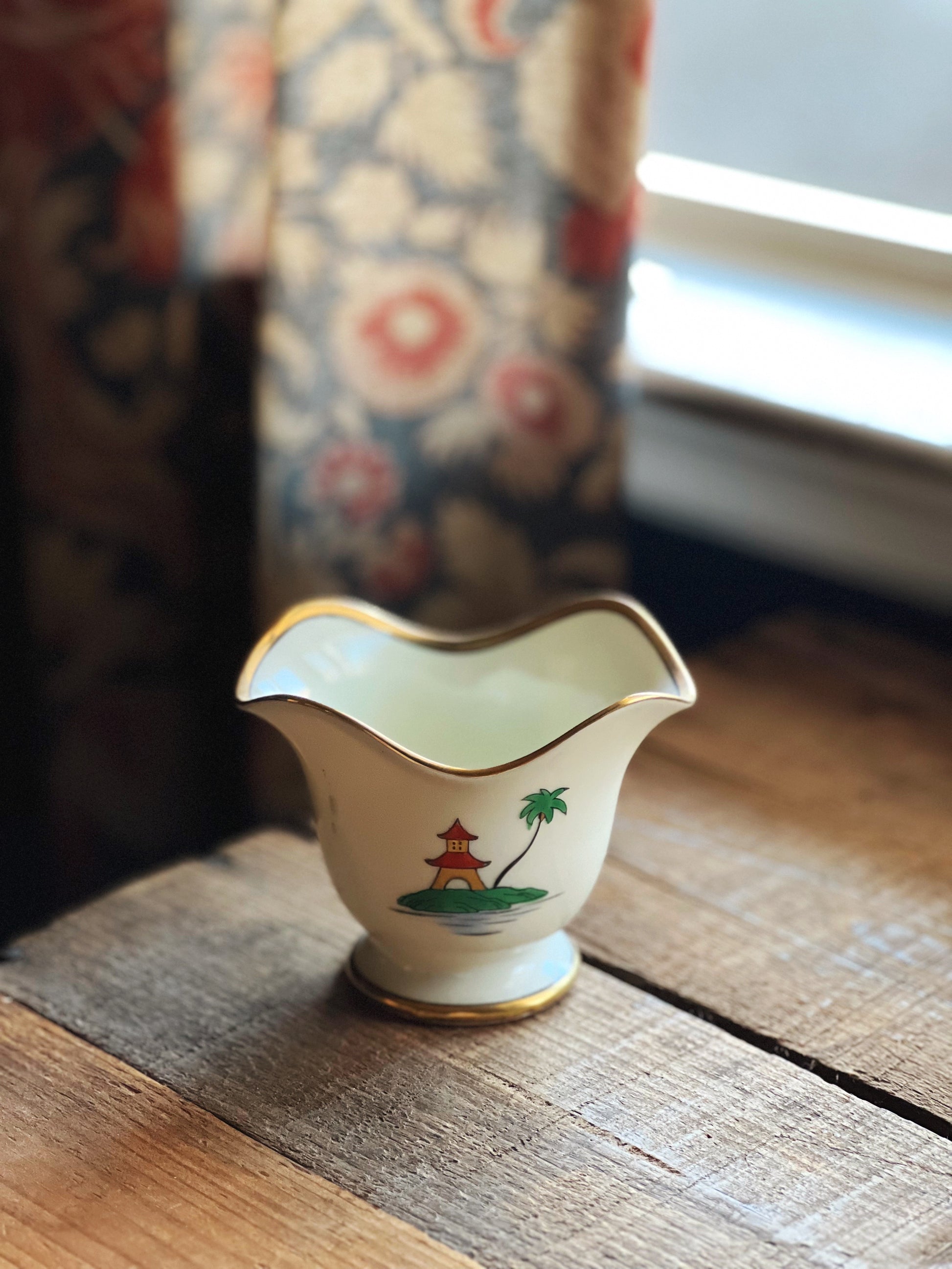 Vintage Noritake Morimura Hand Painted Fluted Bud Vase