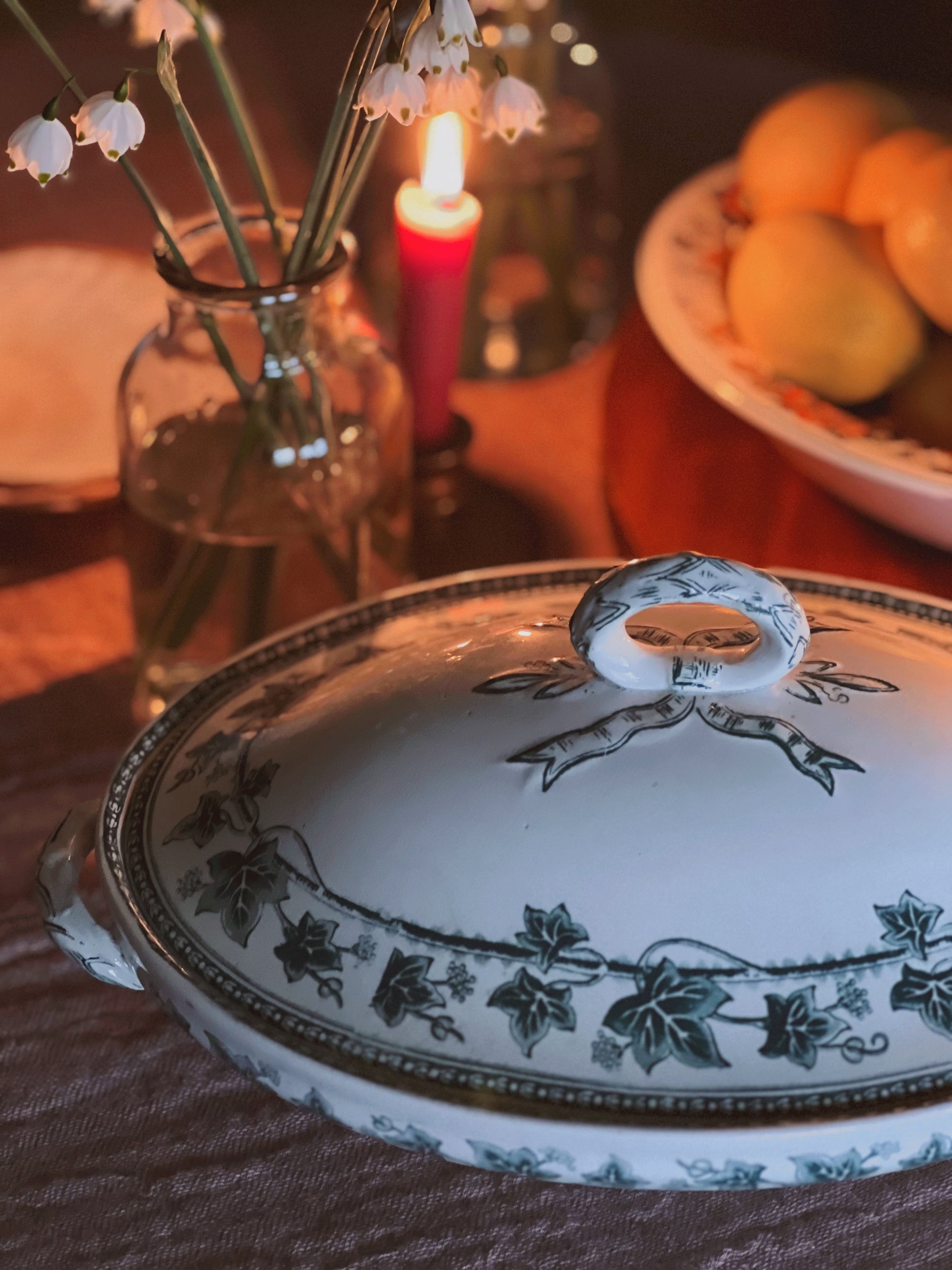 Vintage Wedgwood Ivy Green Covered Vegetable Dish