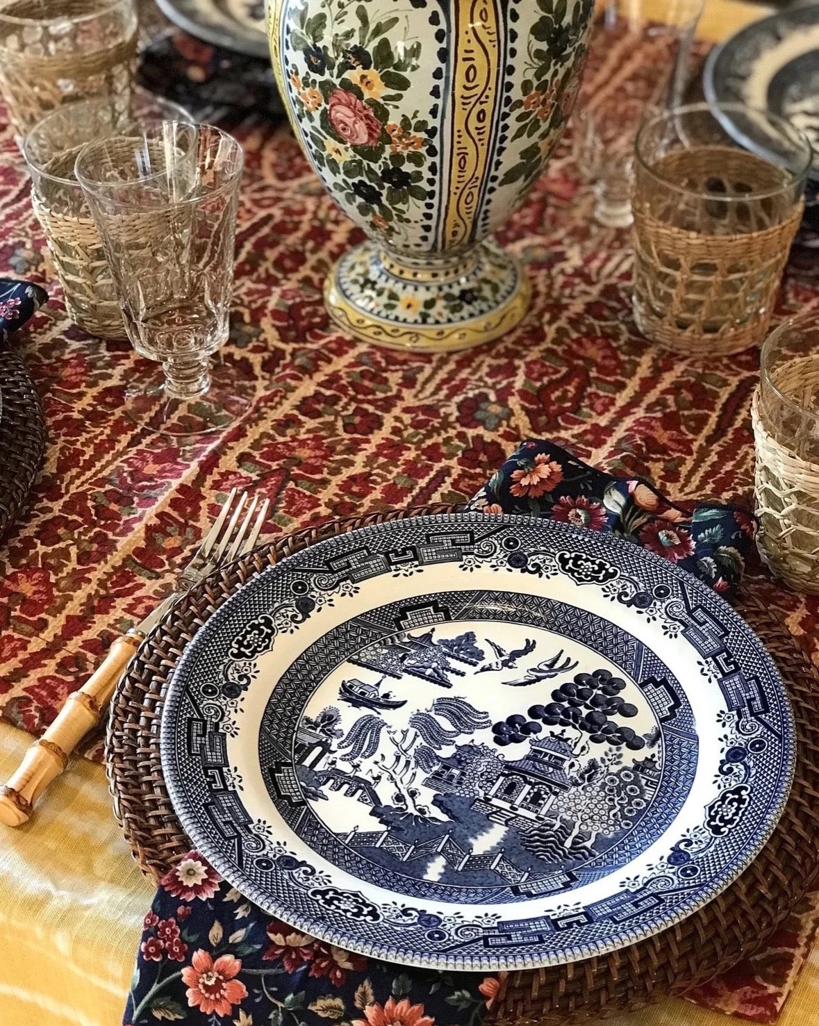 Churchill blue willow dinner set best sale