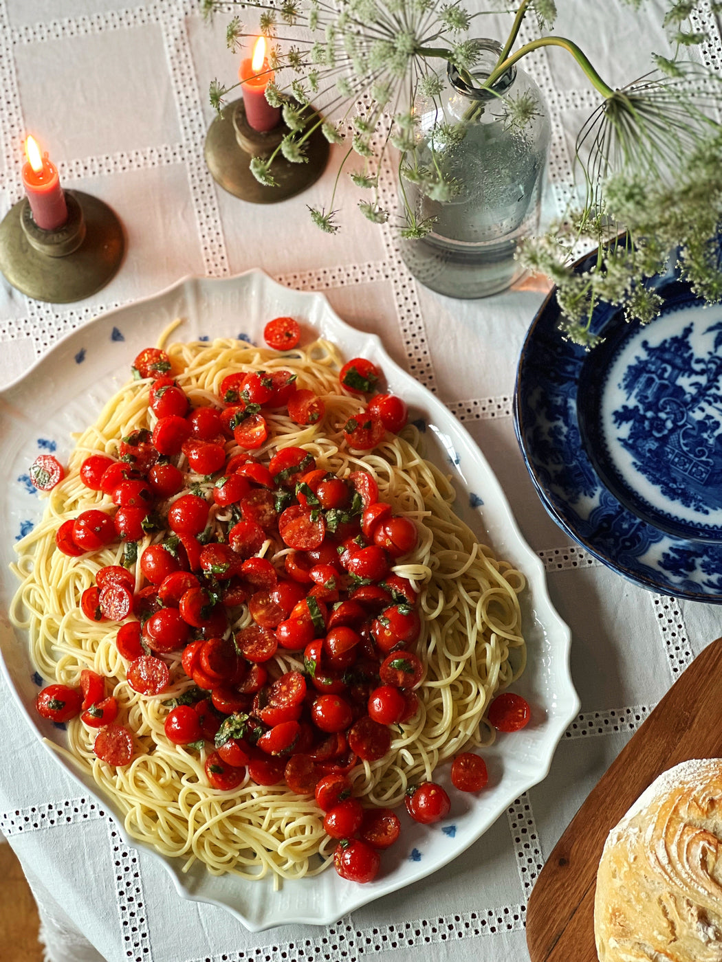 Vintage and Antique Dinner Plates – feastvintage