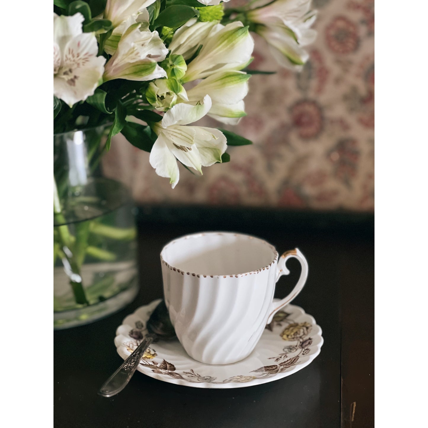 Vintage Mix Match Teacup & Saucer Set