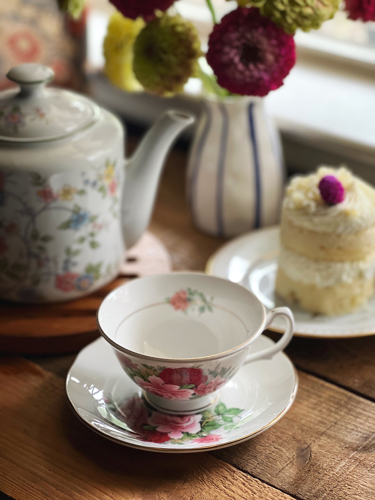 Vintage Golden Crown Fine Bone China Floral Teacup & Saucer Set