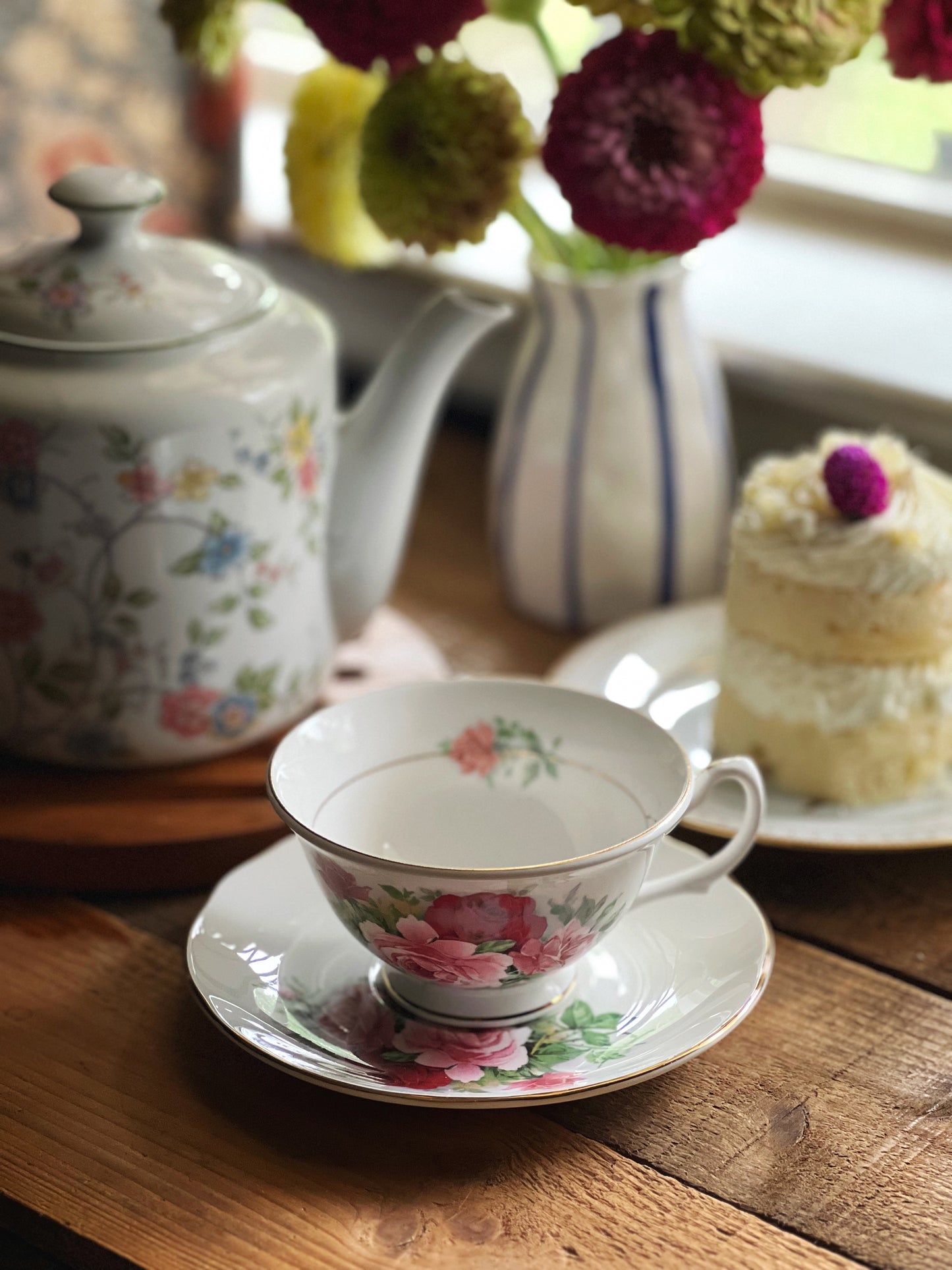 Vintage Golden Crown Fine Bone China Floral Teacup & Saucer Set