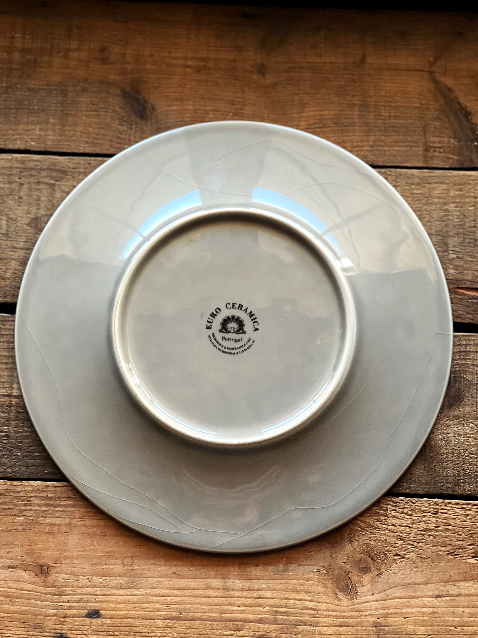 Set of 4 Euro Ceramica Portugal Gray Scalloped Dinner Plates