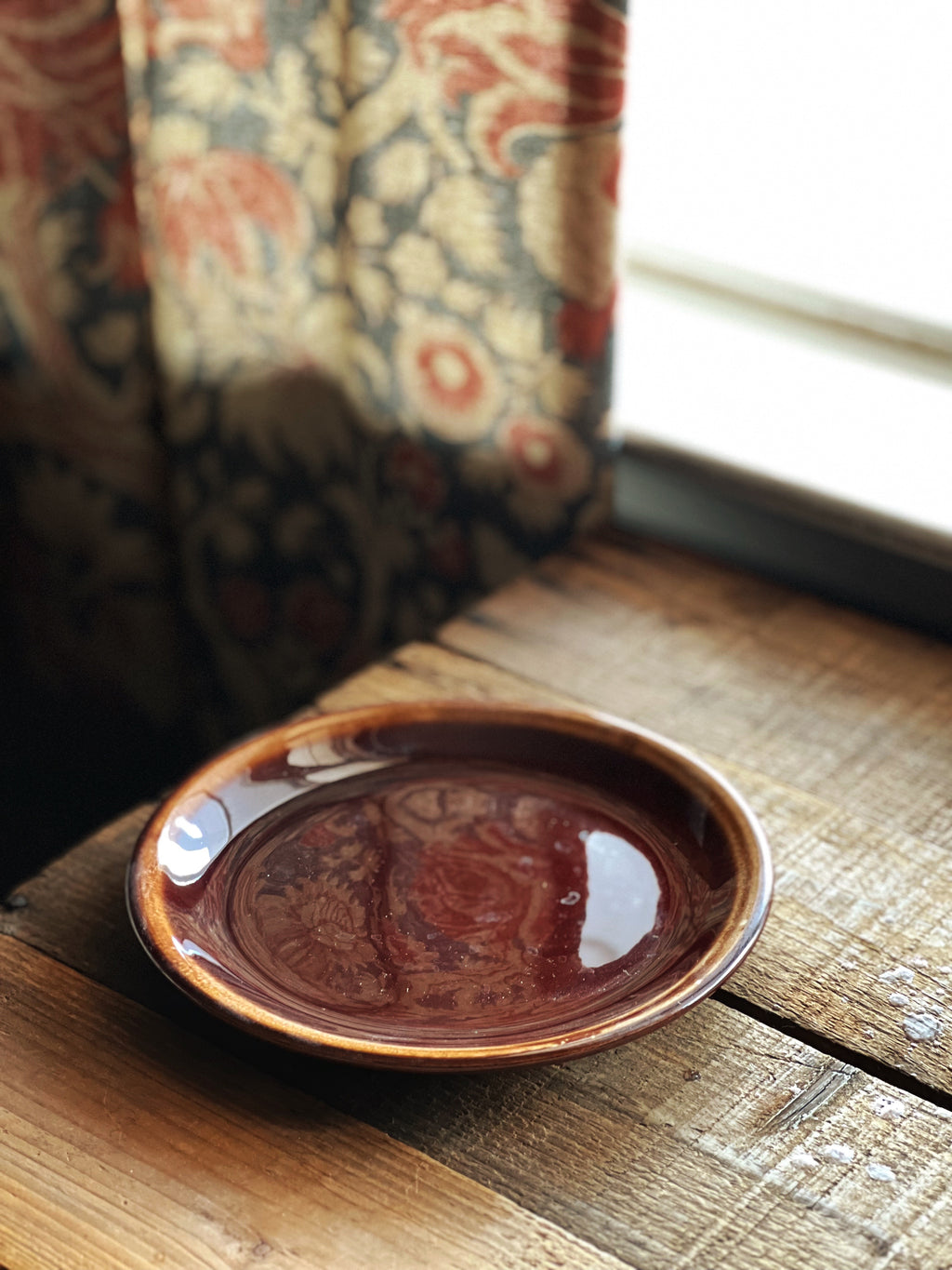 vintage brown drip salad plate