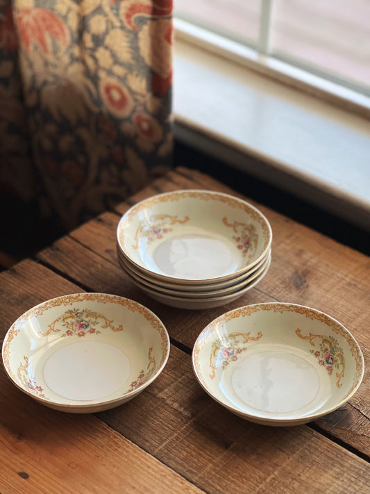 Vintage Embassy Japan Berry Bowl