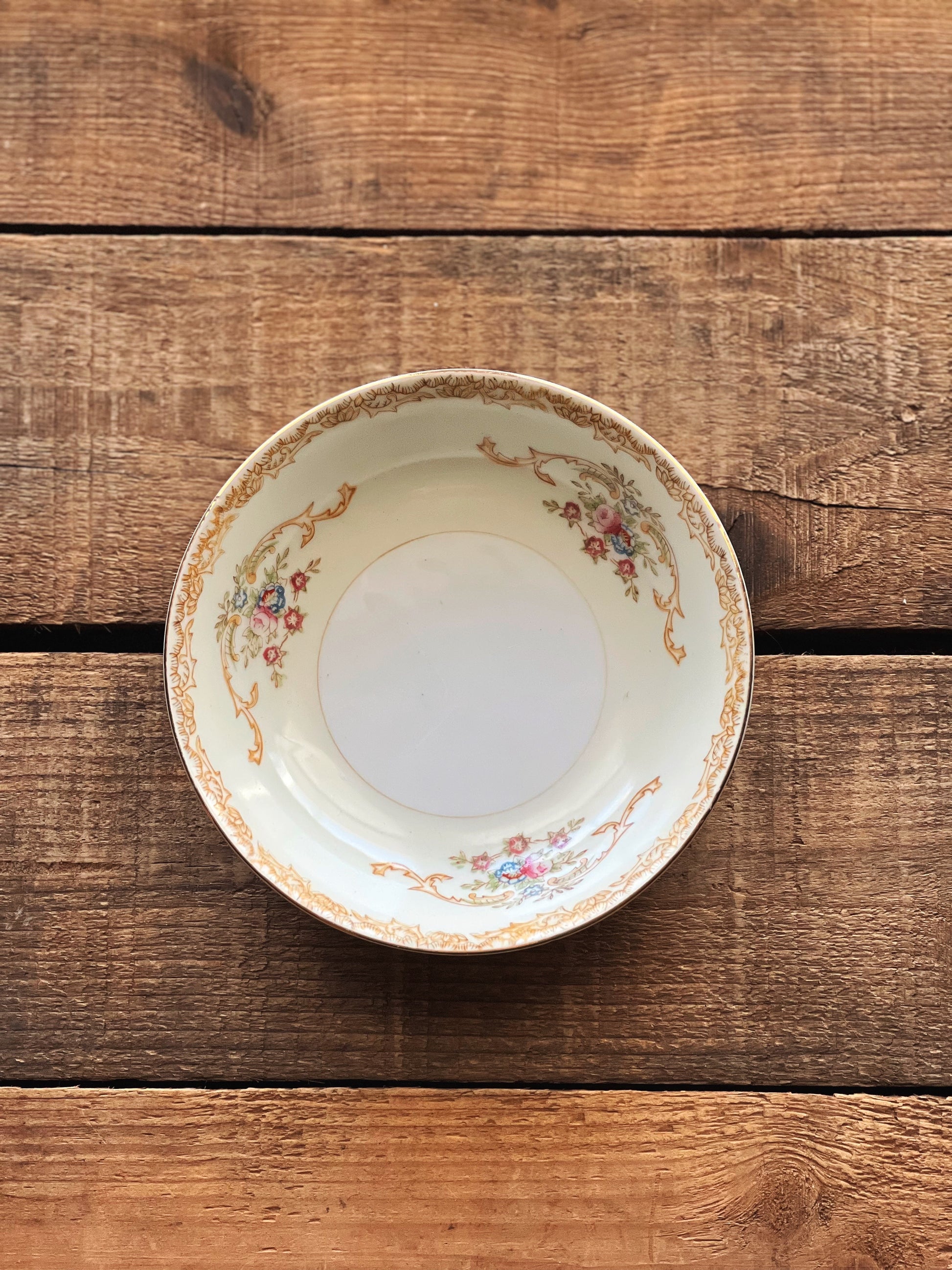 Vintage Embassy Japan Berry Bowl