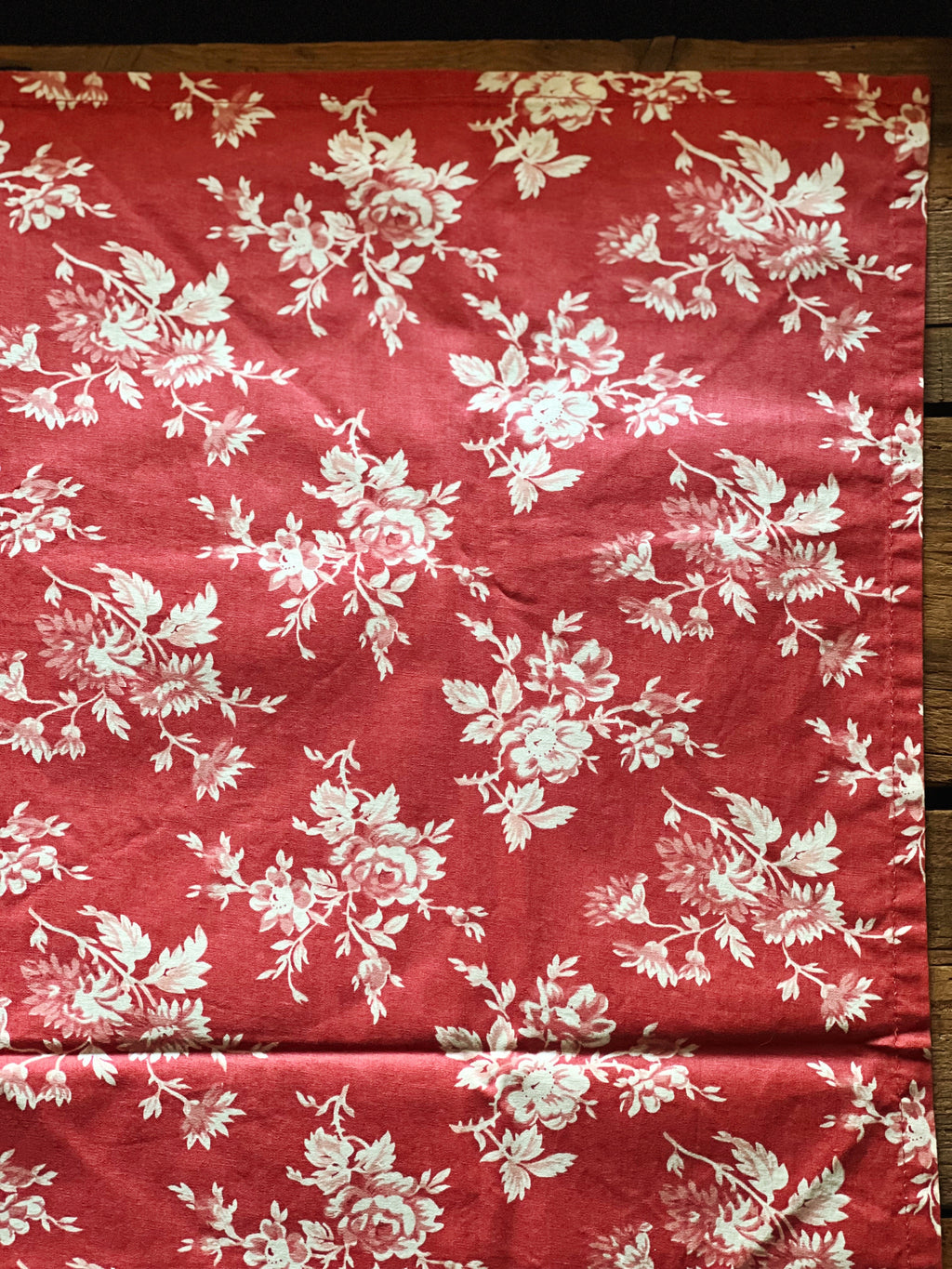Set of 4 Williams Sonoma Red Chintz Floral Napkins