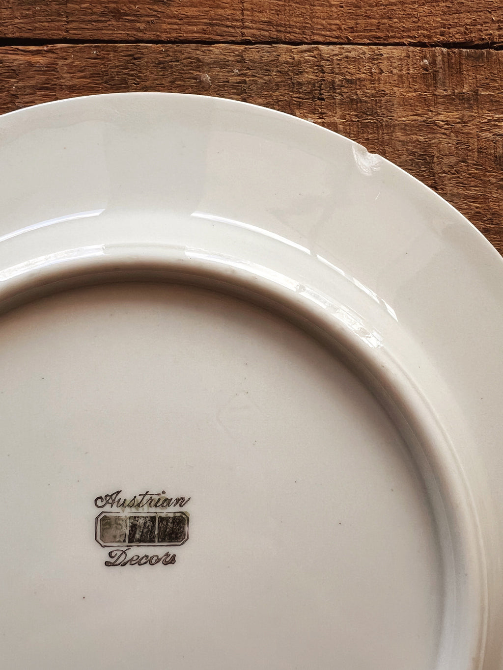 maker's mark on a Syracuse China Austrian Decor Salad Plate