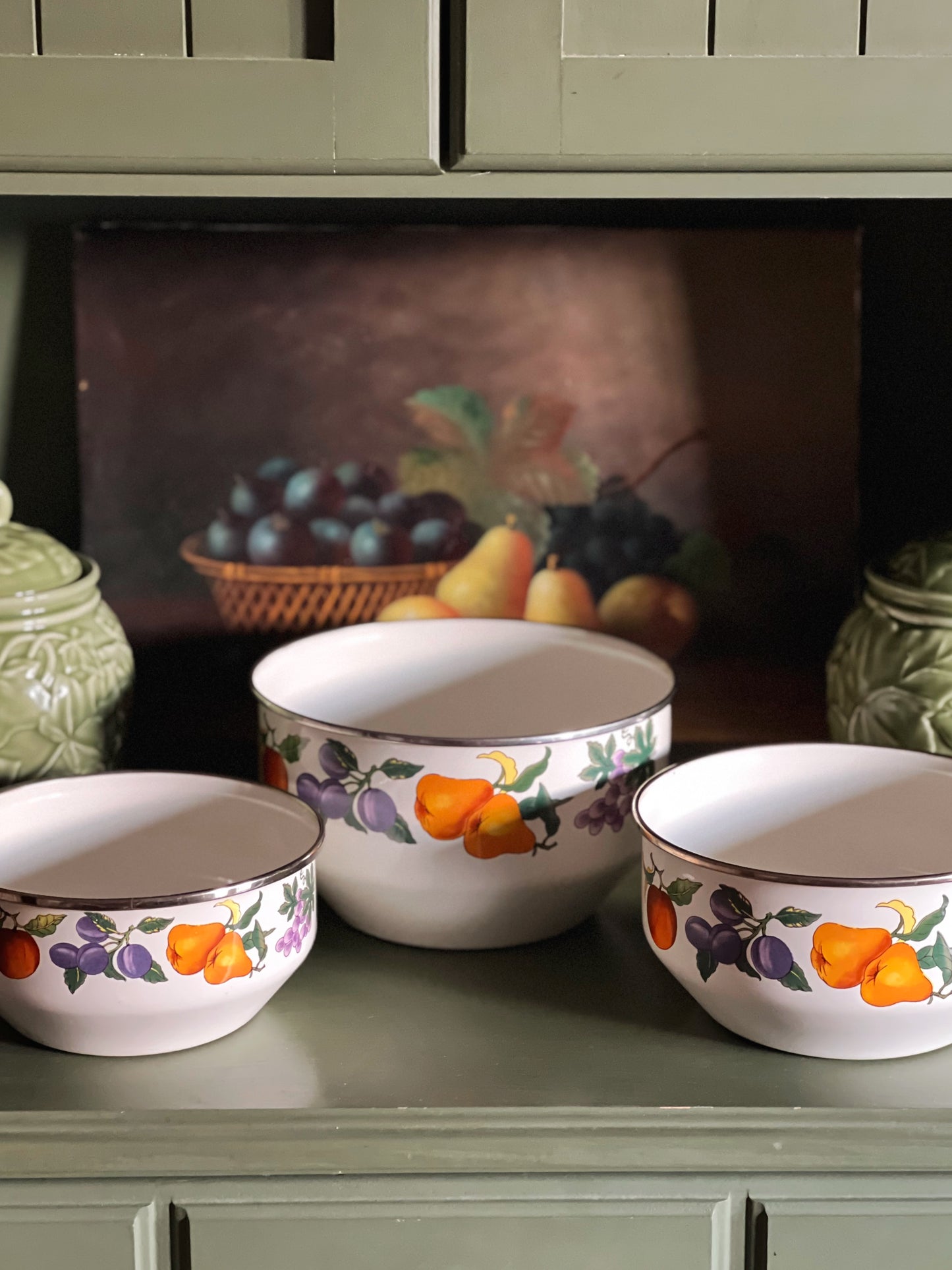 Set of 3 Vintage Tabletops Unlimited Essence Enamel Nesting Mixing Bowls