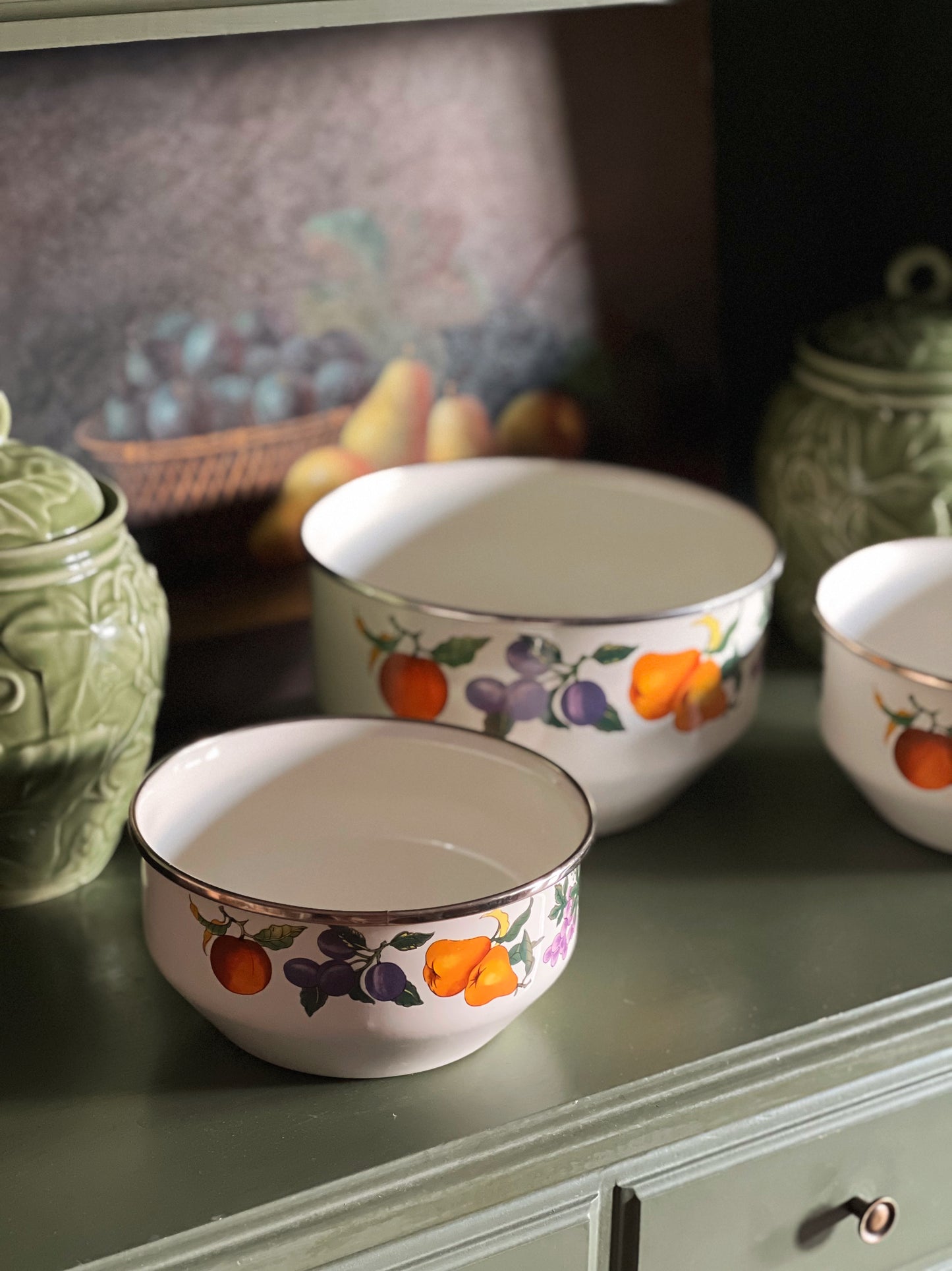 Set of 3 Vintage Tabletops Unlimited Essence Enamel Nesting Mixing Bowls