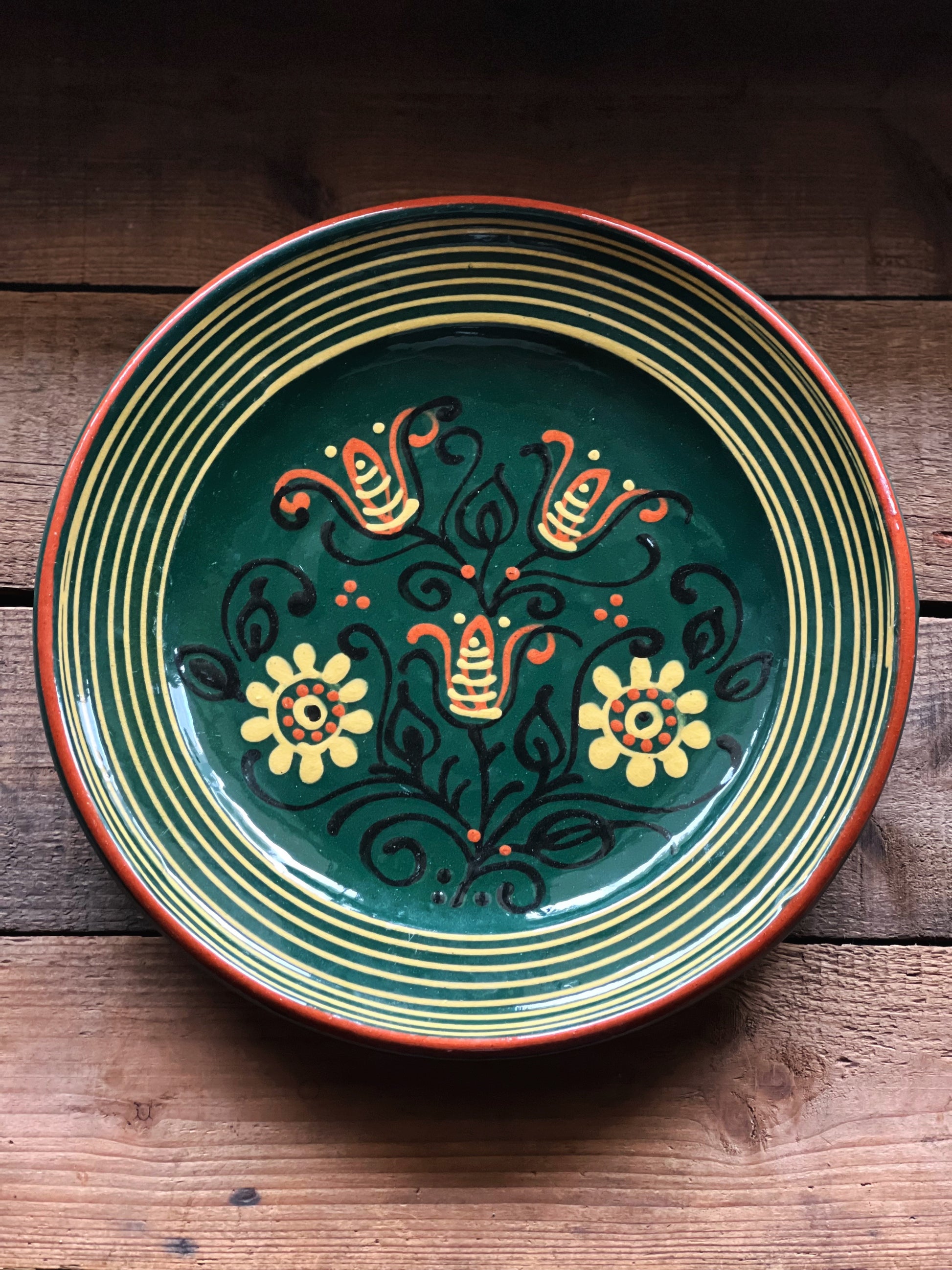 vintage green decorative wall plate
