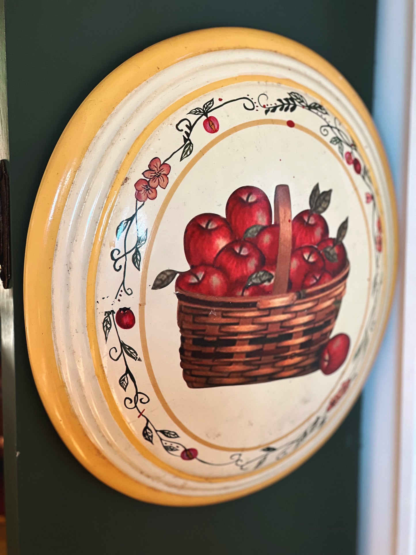 Vintage Apple Harvest Wall Plaque