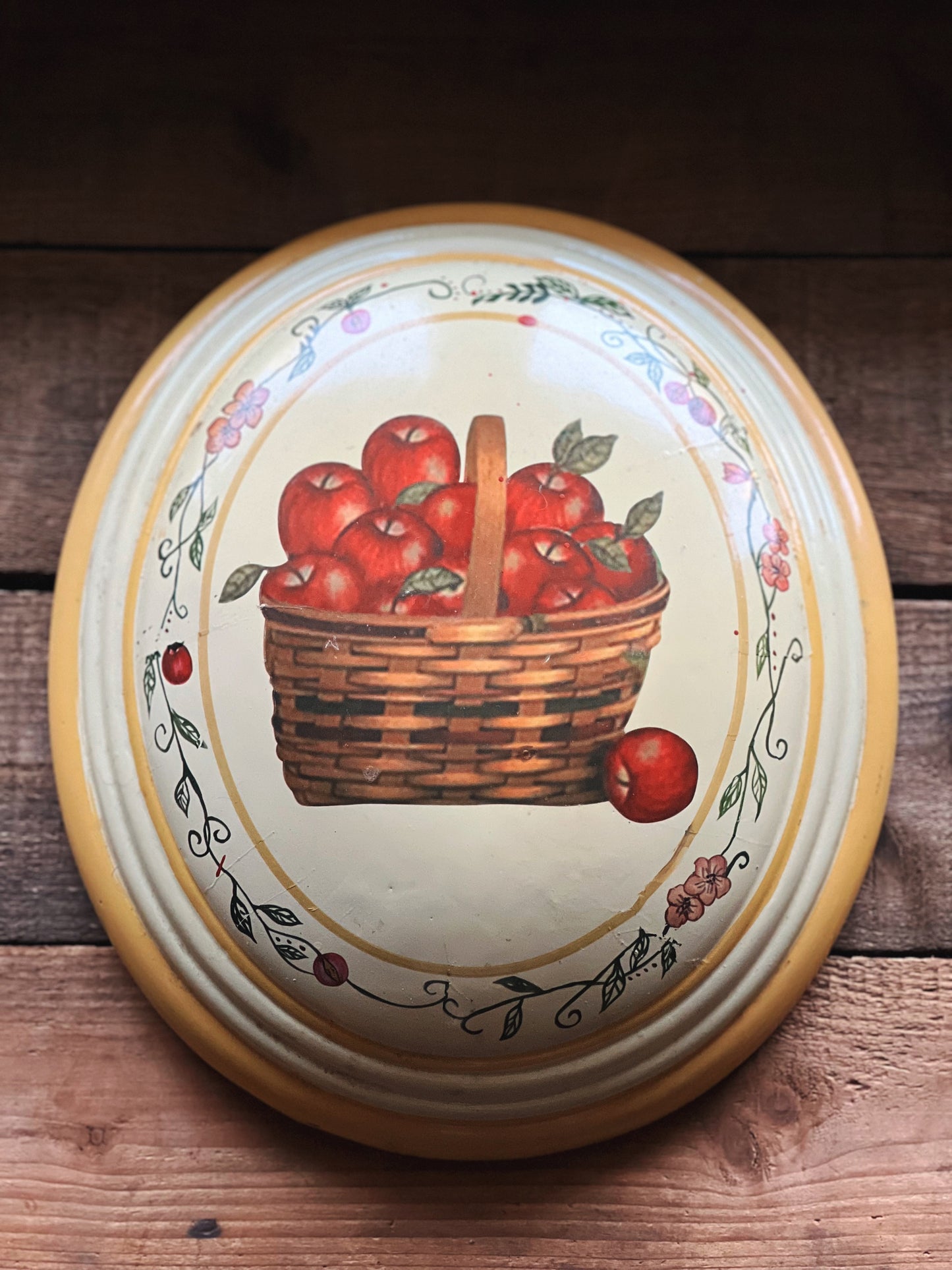 Vintage Apple Harvest Wall Plaque