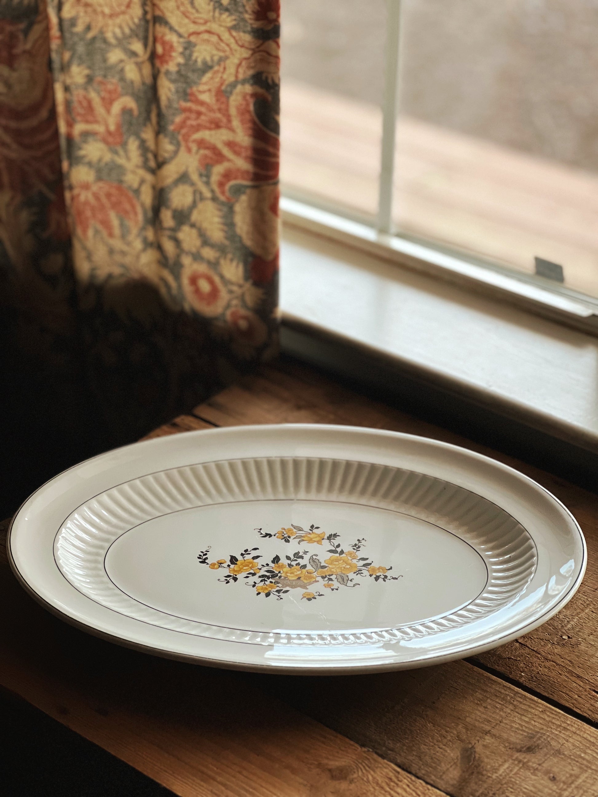 Antique Knowles Taylor & Knowles Yellow Gold Oval Floral Serving Platter