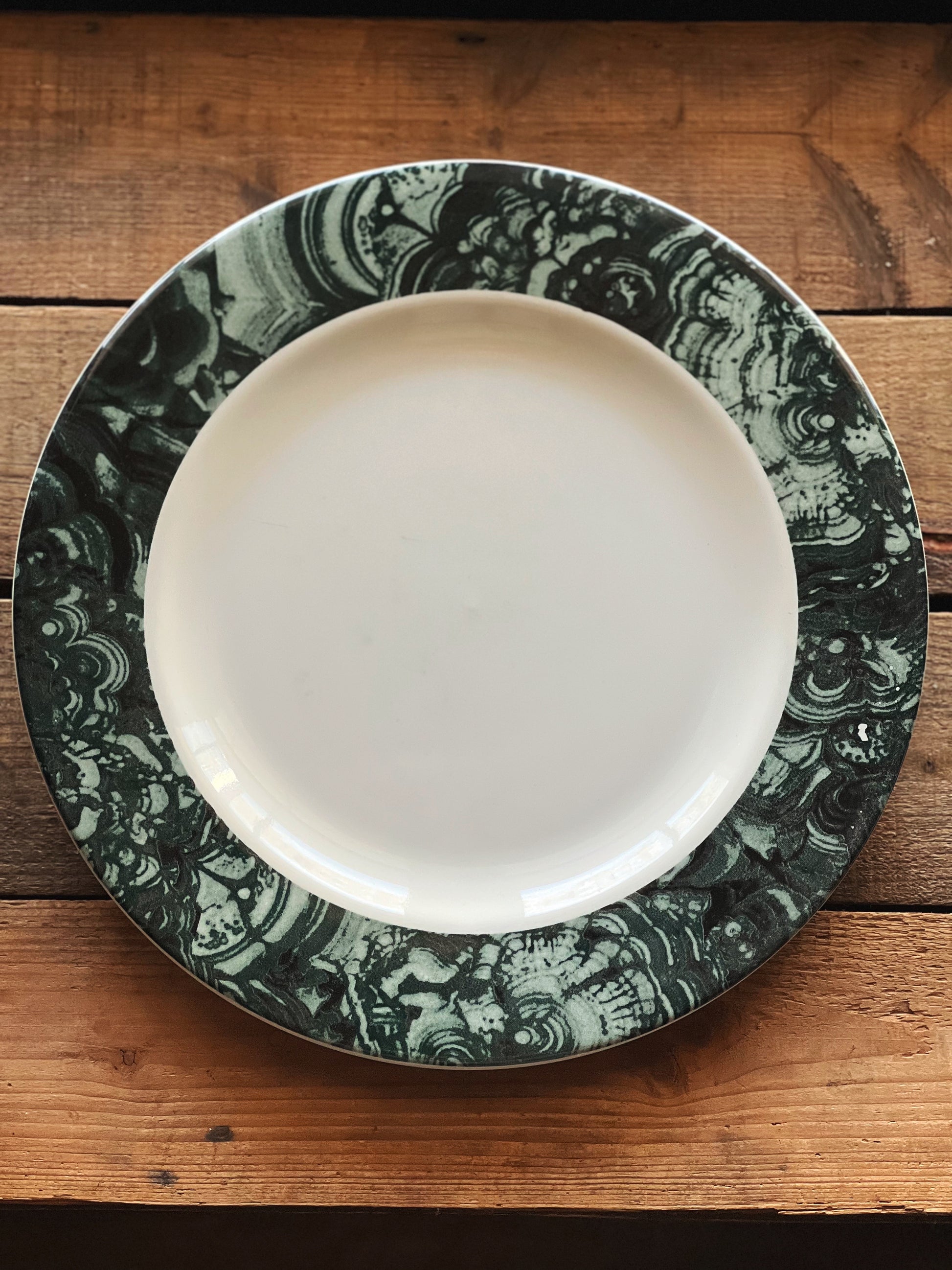 Vintage Set of 4 Syracuse China Green Marble Malachite Chargers / Chop Plates