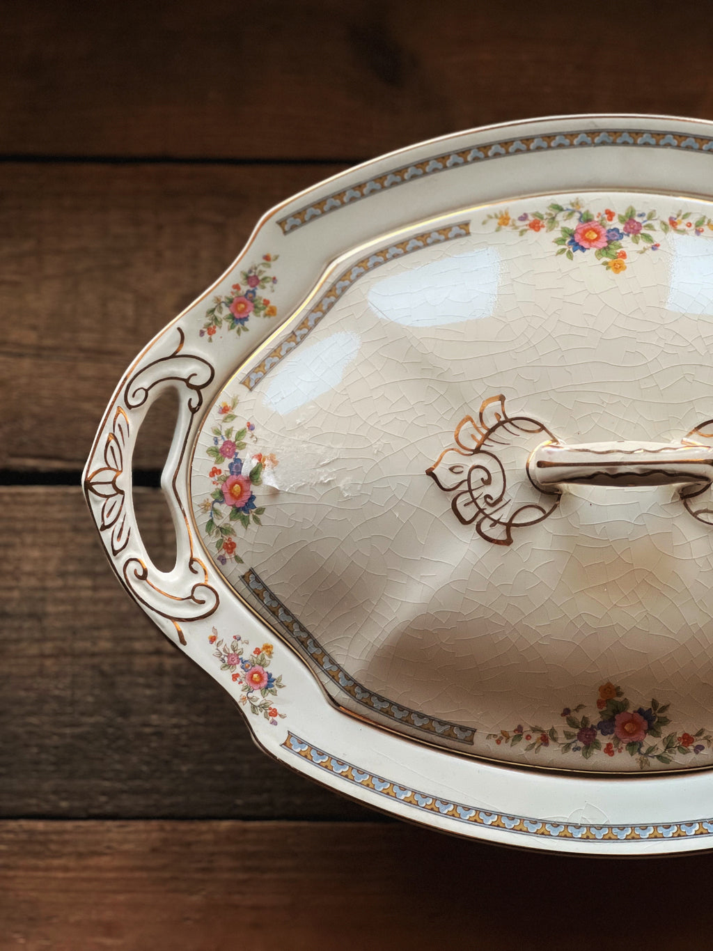 Rare Antique WH Grindley Chelsea Ivory Torbay Covered Vegetable Bowl