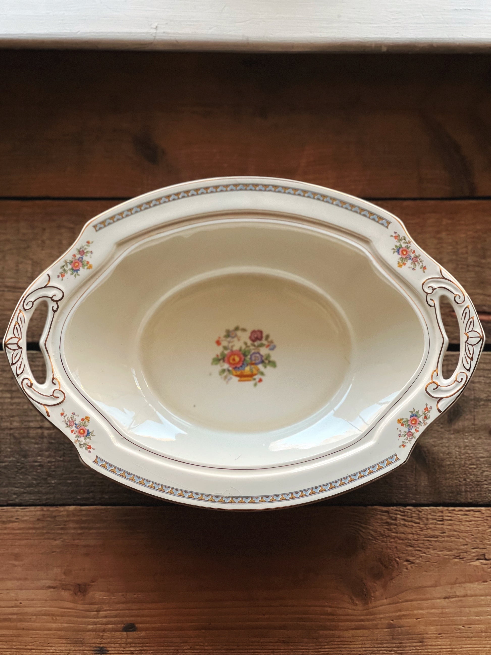 Rare Antique WH Grindley Chelsea Ivory Torbay Covered Vegetable Bowl