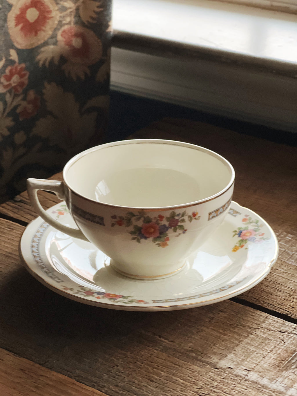 Rare Antique WH Grindley Chelsea Ivory Torbay Teacup & Saucer Set