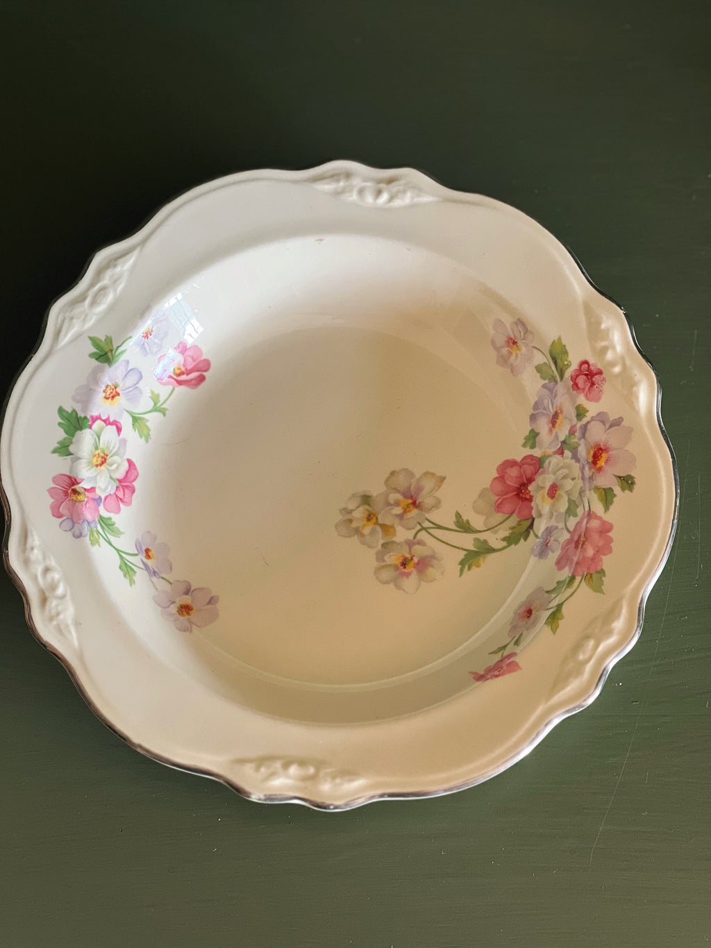 Vintage Homer Laughlin Virginia Rose Fluffy Rose Rimmed Soup Bowl