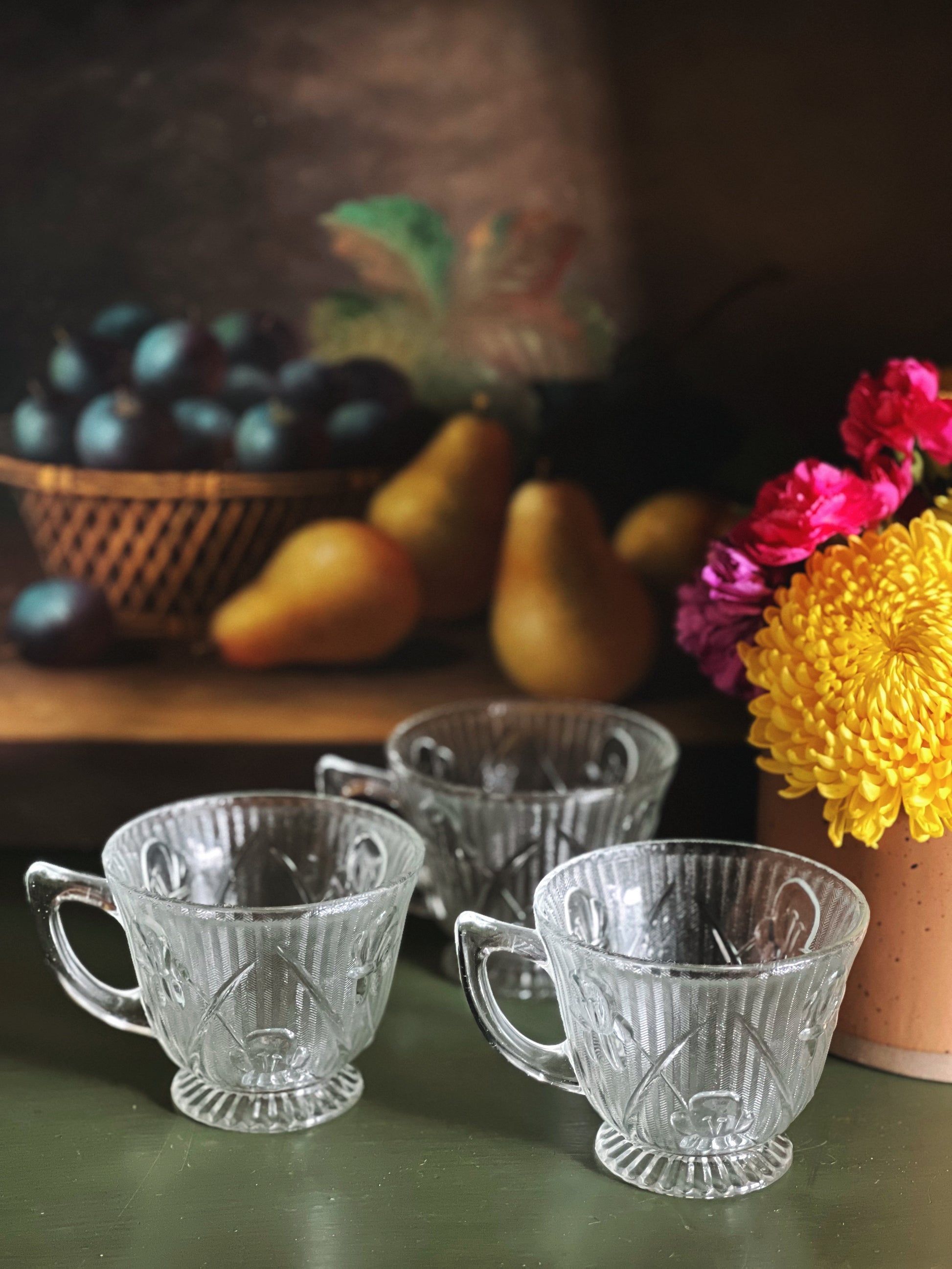 Vintage Jeannette Glass Iris & Herringbone Teacup