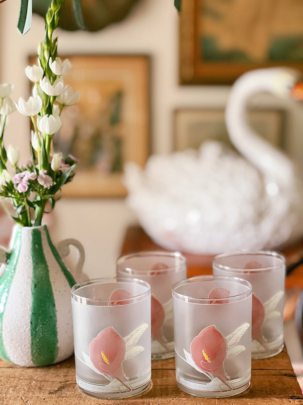 double old fashioned glasses with a frosted calla lily design
