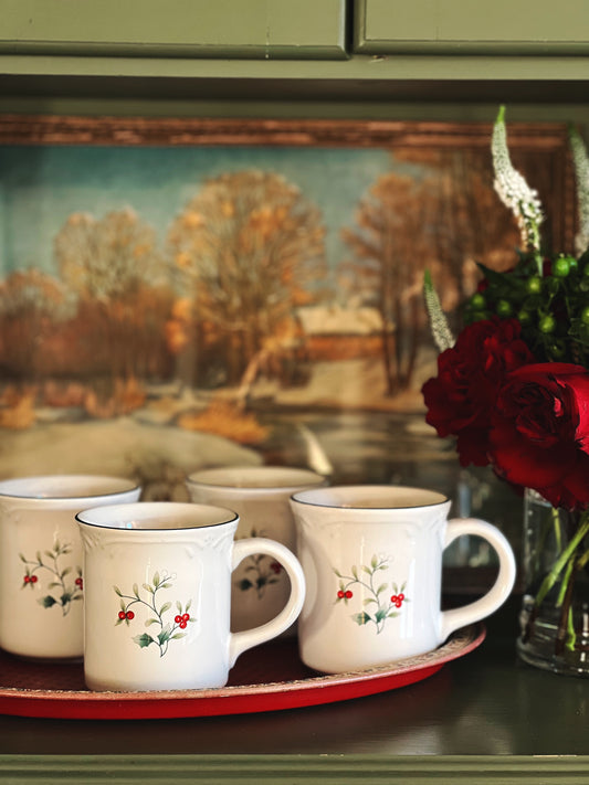 vintage set of 4 Winterberry mugs