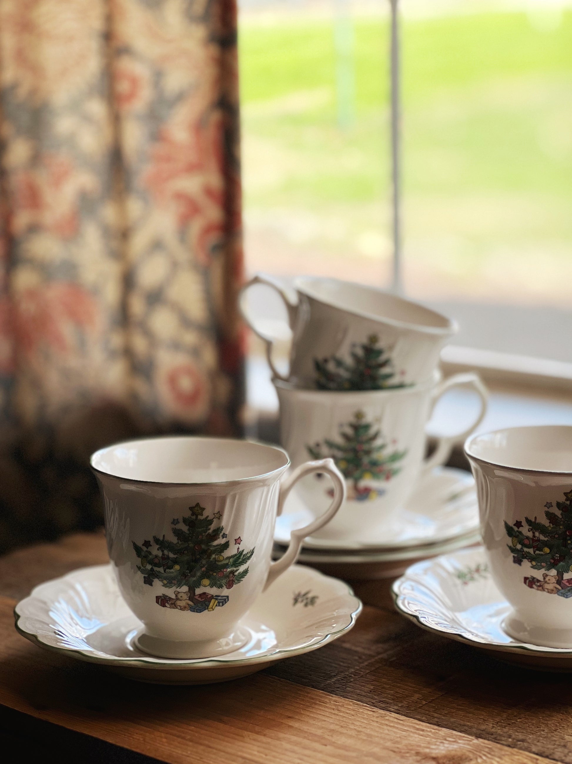 Vintage Nikko Happy Holidays Teacup & Saucer Set