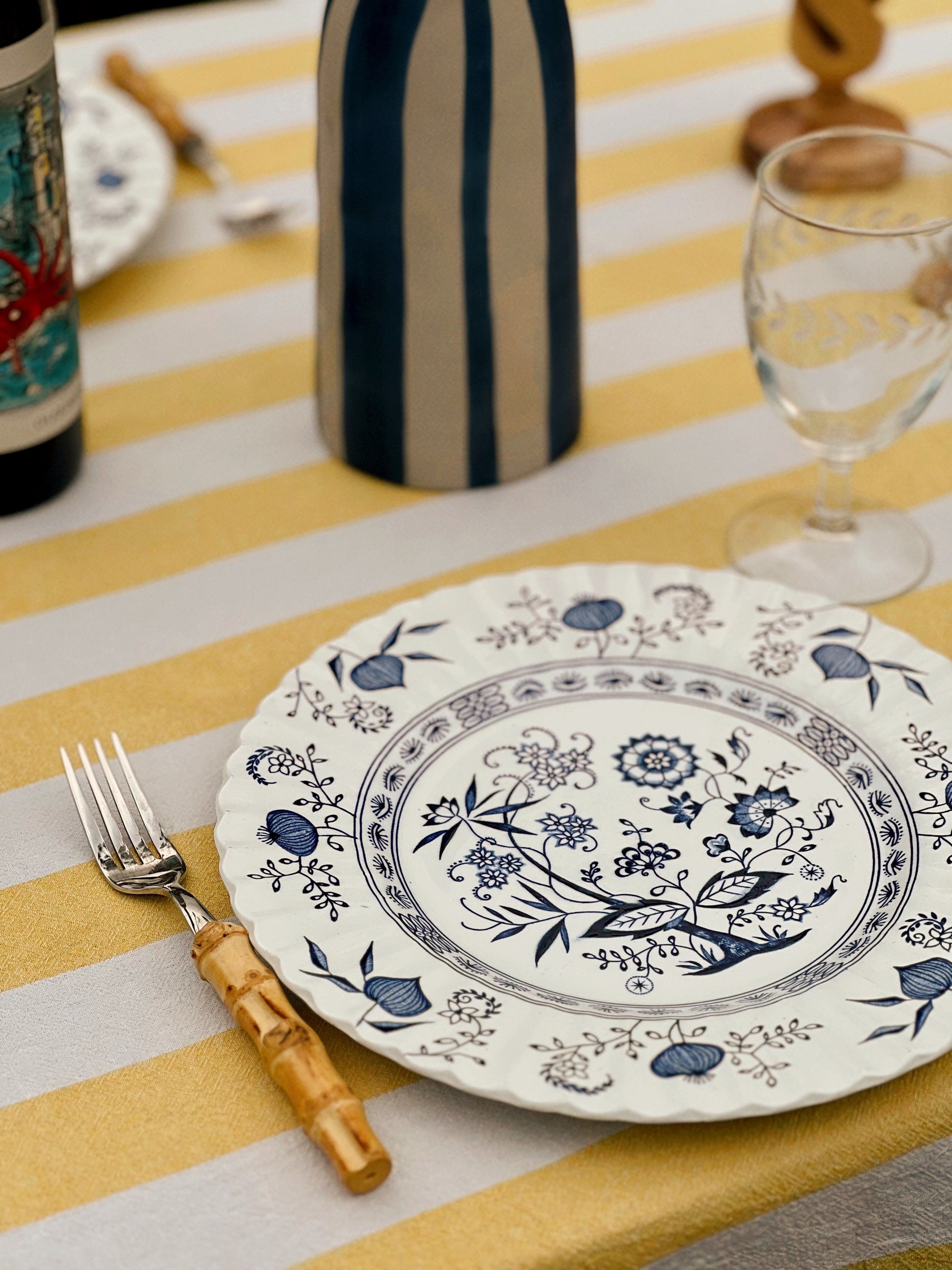 Vintage J&G Meakin England Blue Nordic Ironstone Dinner Plate