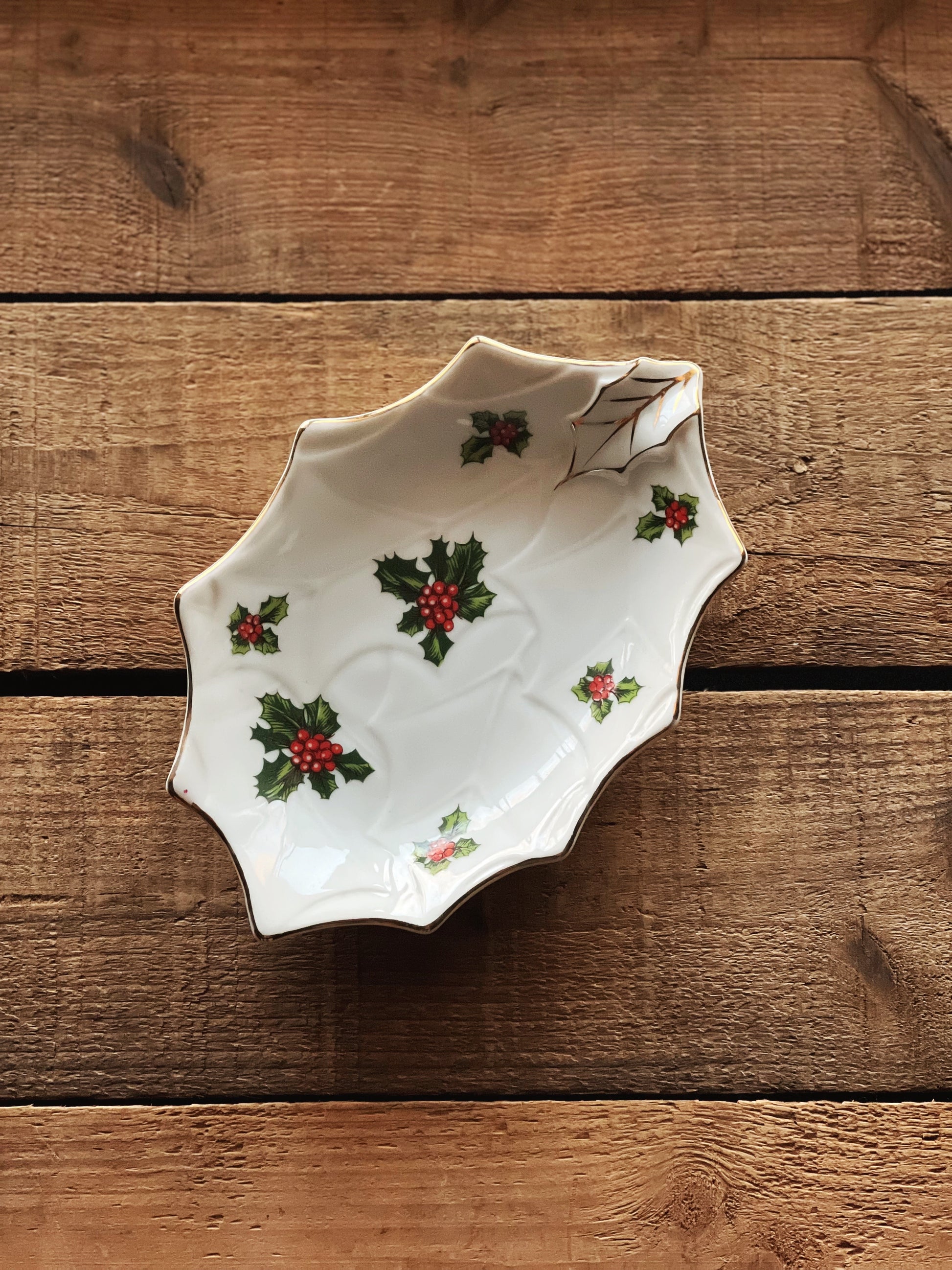 vintage Christmas holly dish