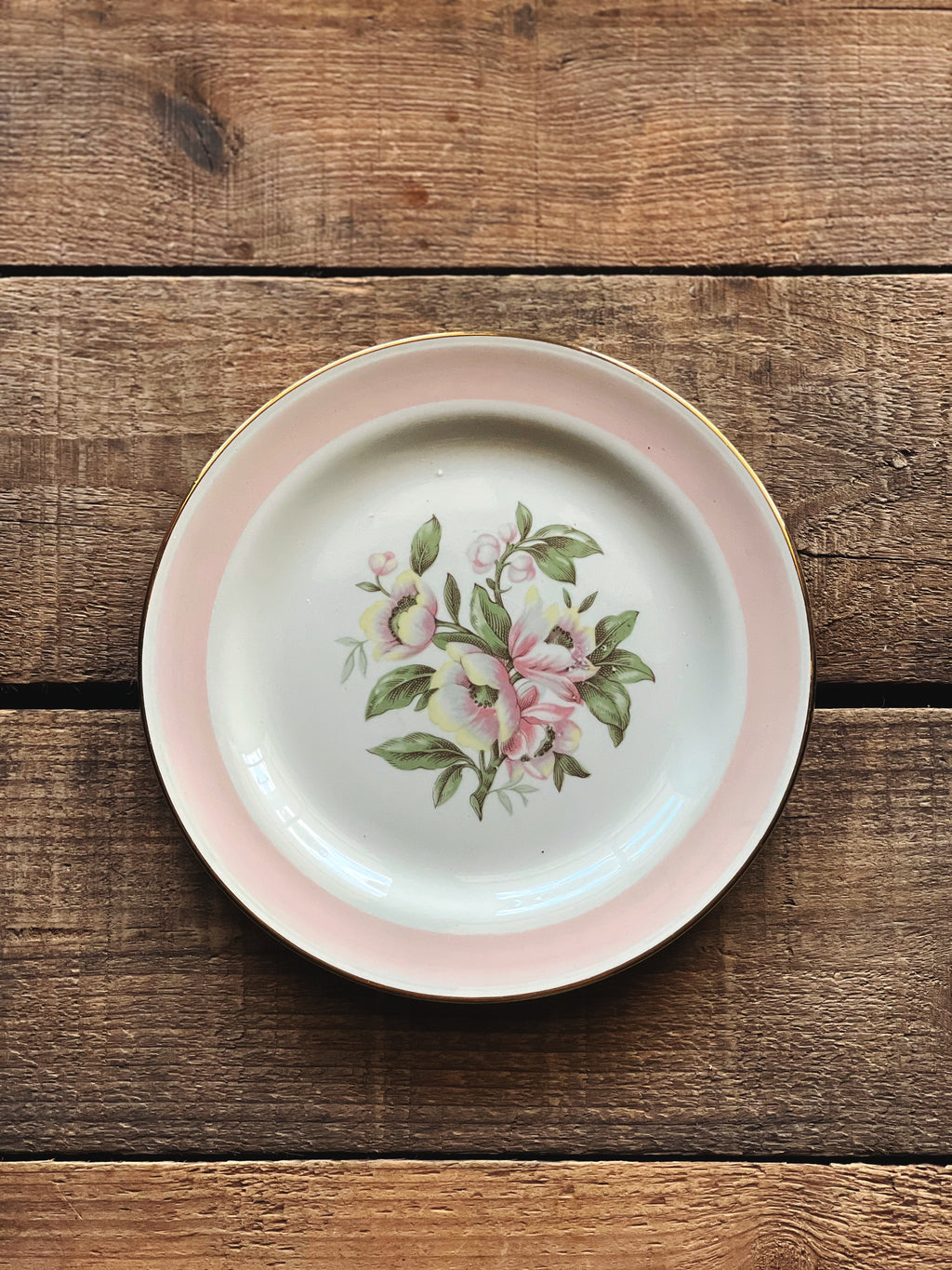 Vintage Homer Laughlin Eggshell Nautilus dessert plate with pink floral center