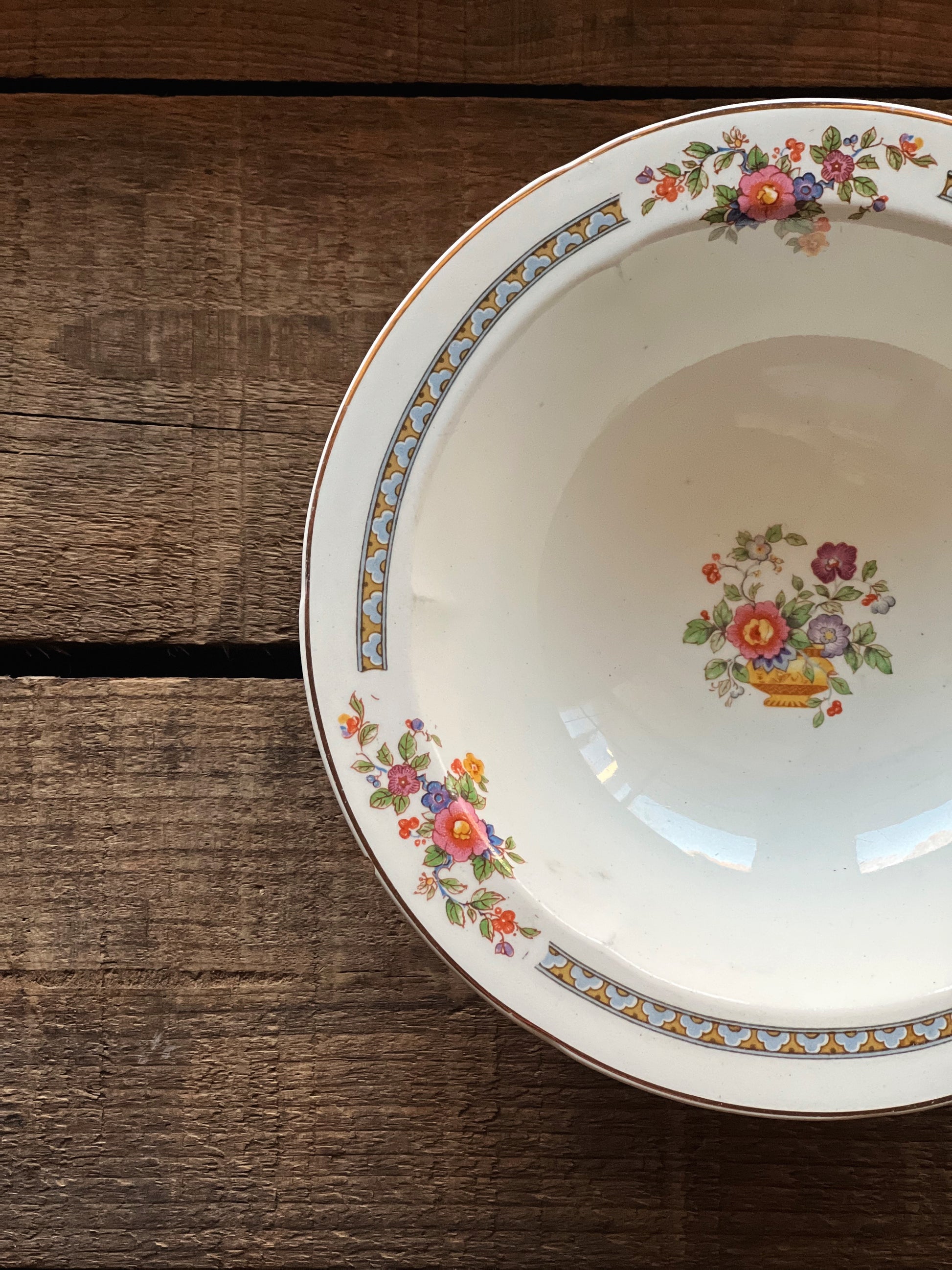 Rare Antique WH Grindley Chelsea Ivory Torbay Cereal Bowl