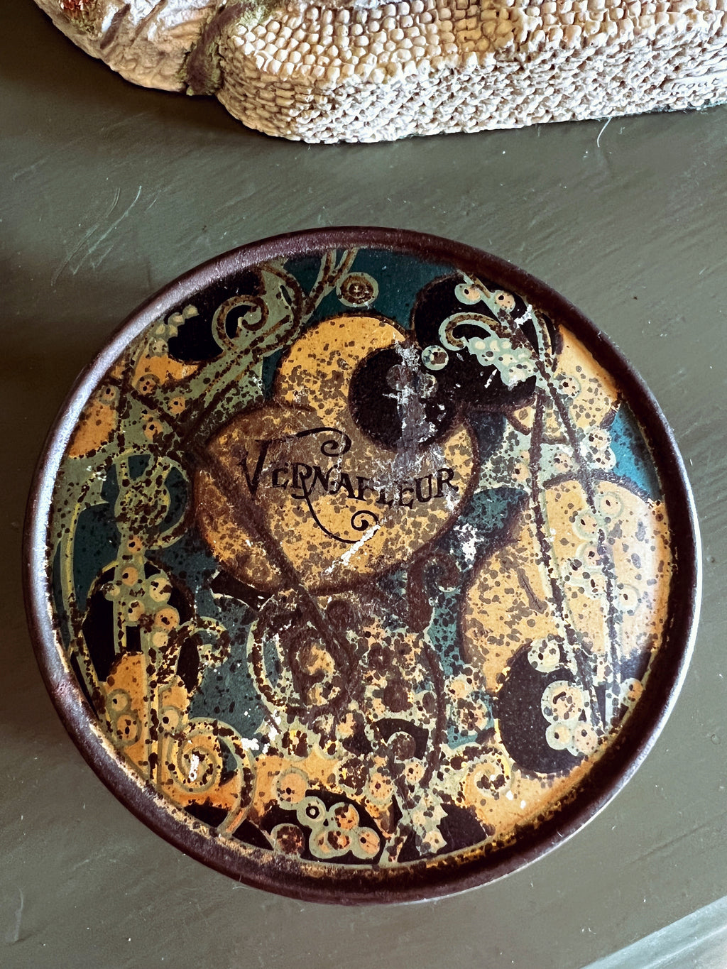 Vintage Vernafleur Powder Tin