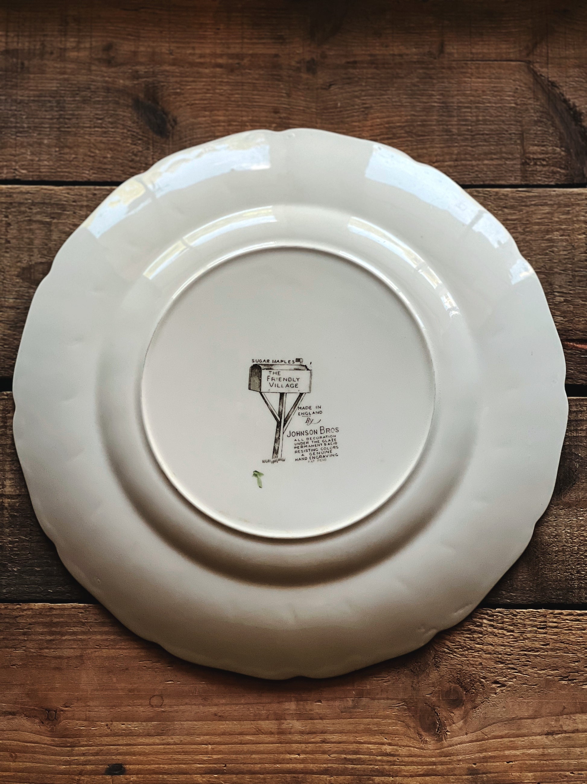 Vintage Johnson Brothers Friendly Village Sugar Maples Dinner Plate