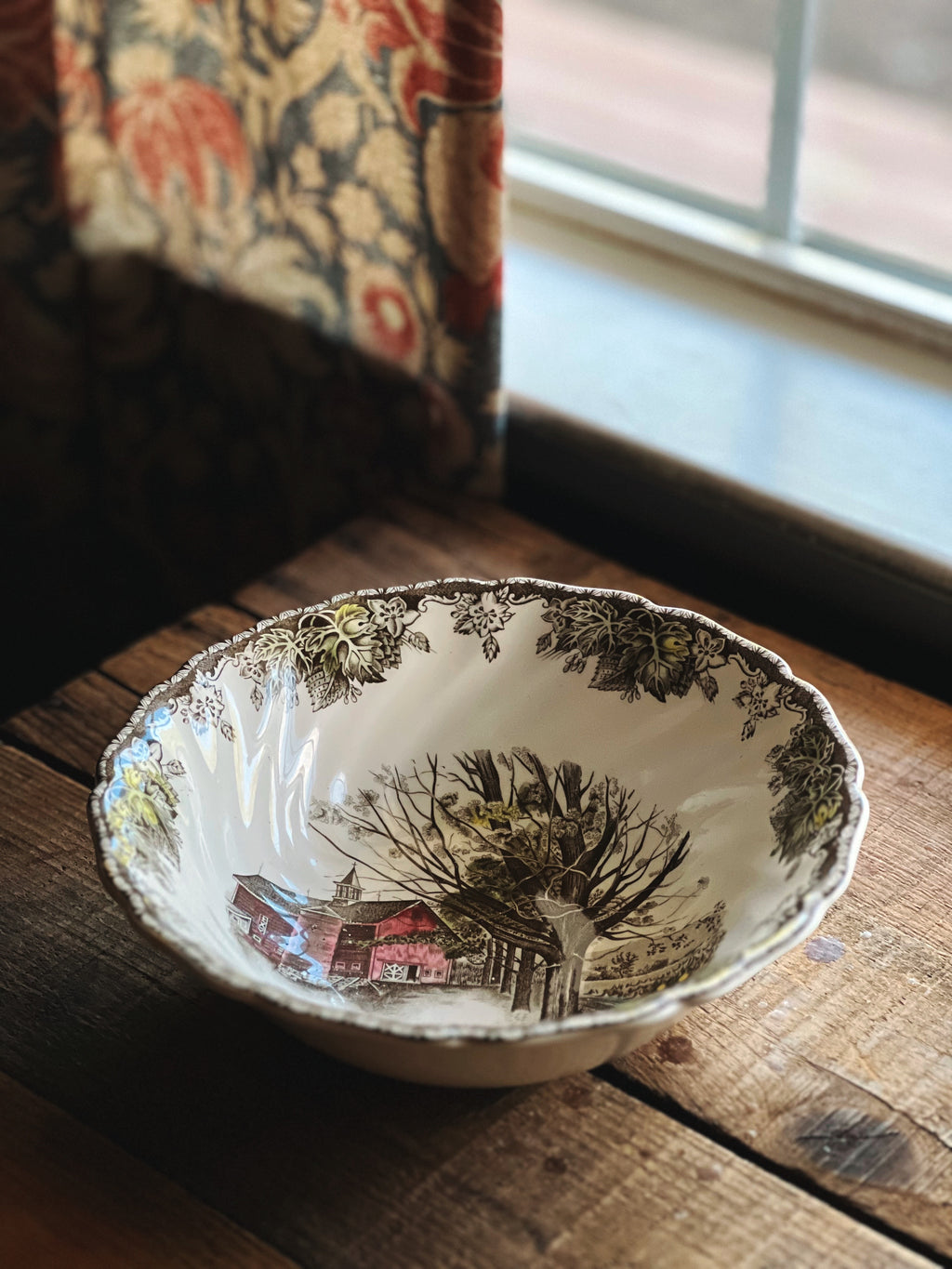 Vintage Johnson Brothers Friendly Village Autumn Mist Round Vegetable Bowl