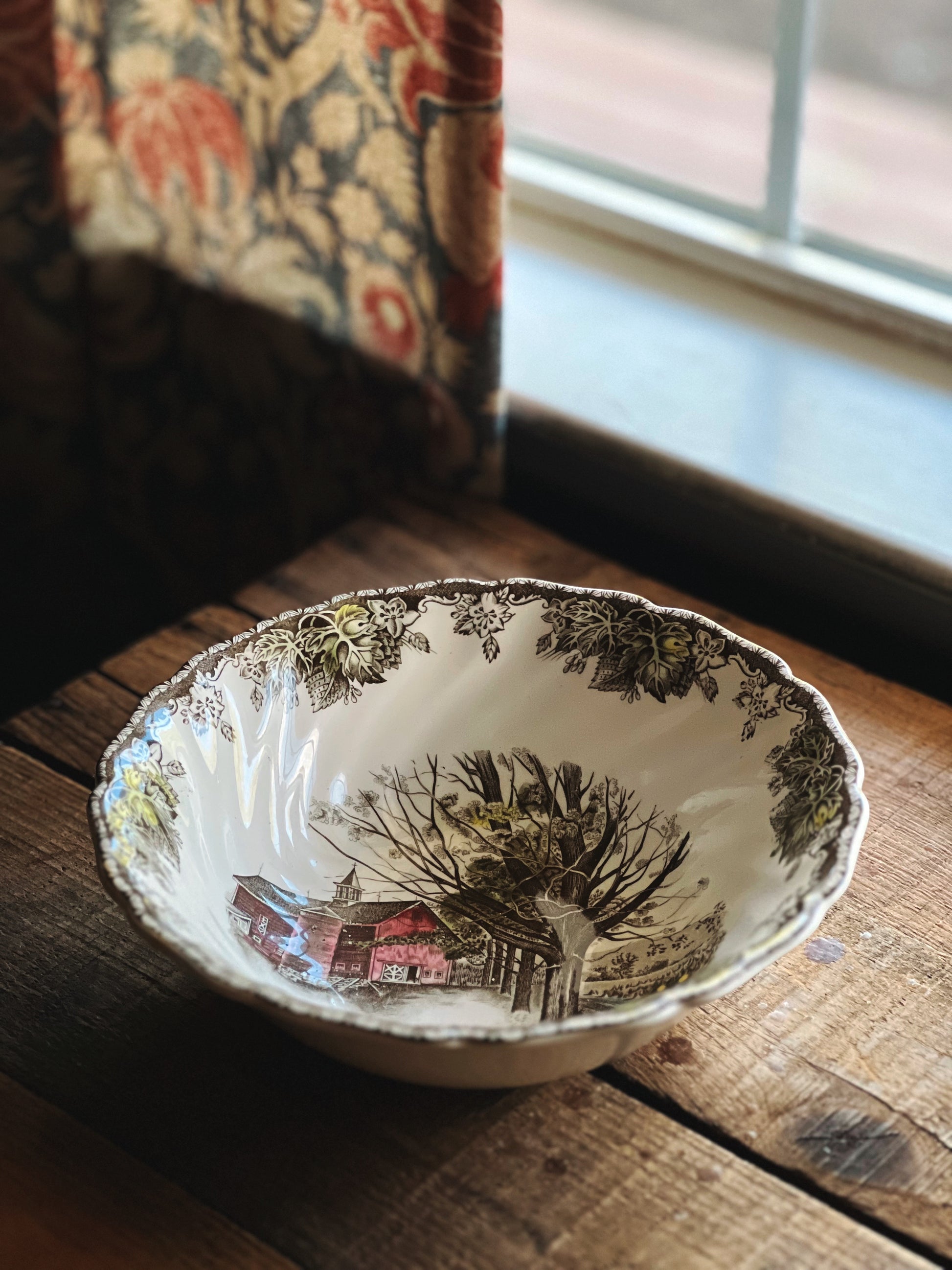 Vintage Johnson Brothers Friendly Village Autumn Mist Round Vegetable Bowl