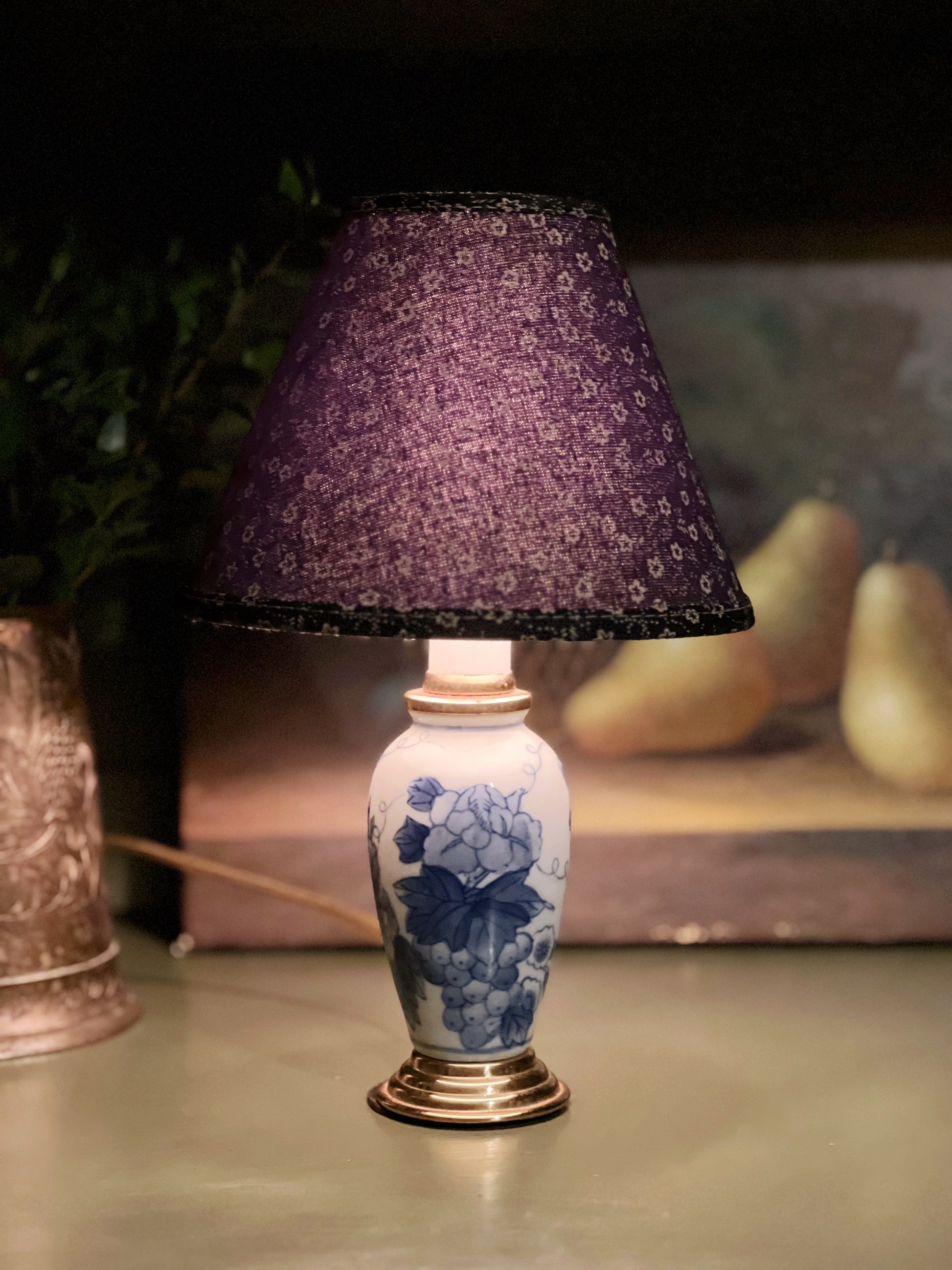 blue and white floral candle lamp