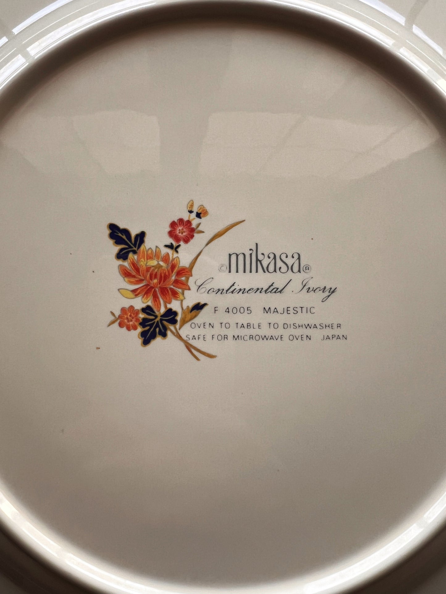 Vintage Mikasa Continental Ivory Majestic Dinner Plate