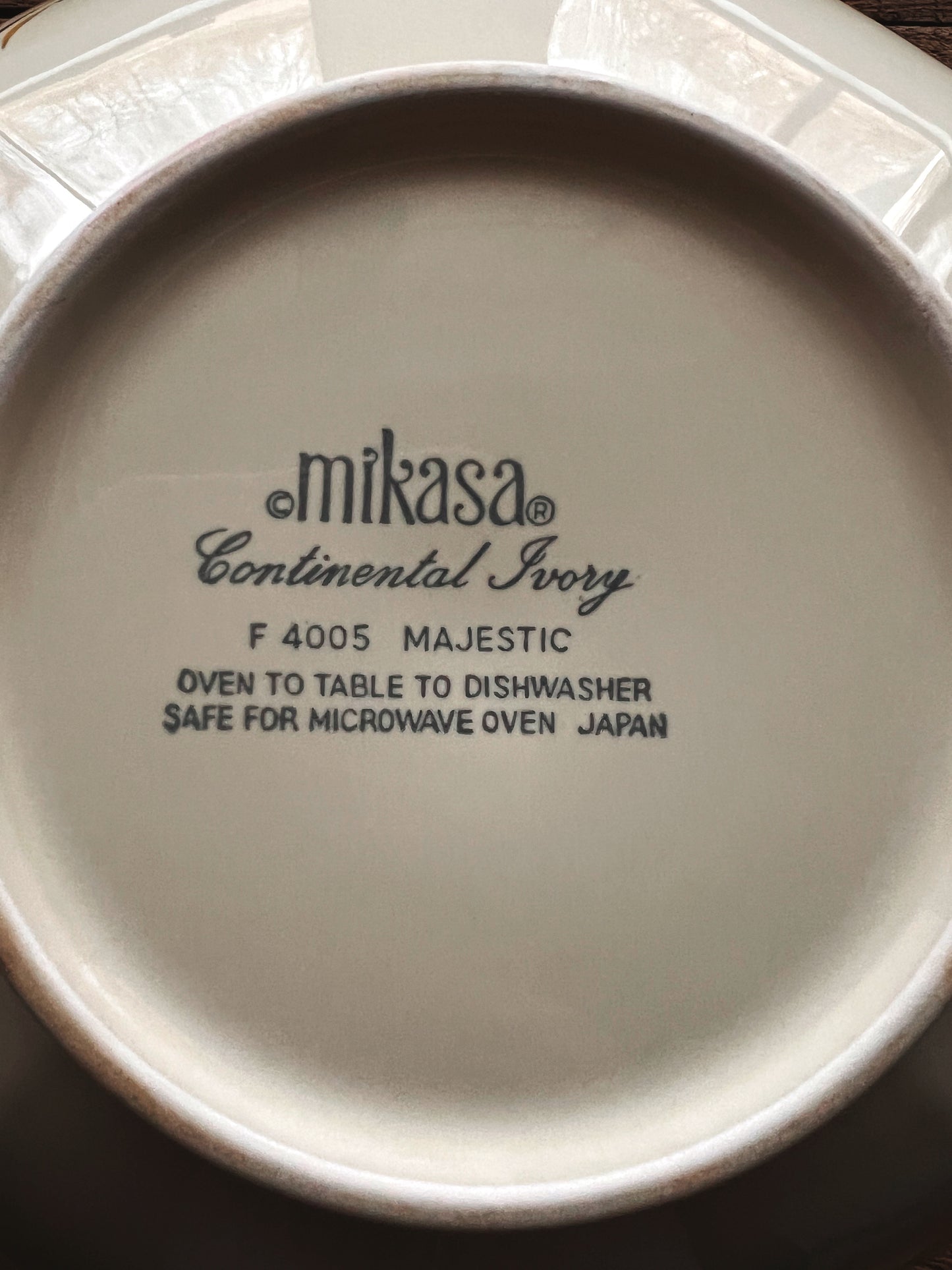 Vintage Mikasa Continental Ivory Majestic Serving Bowl