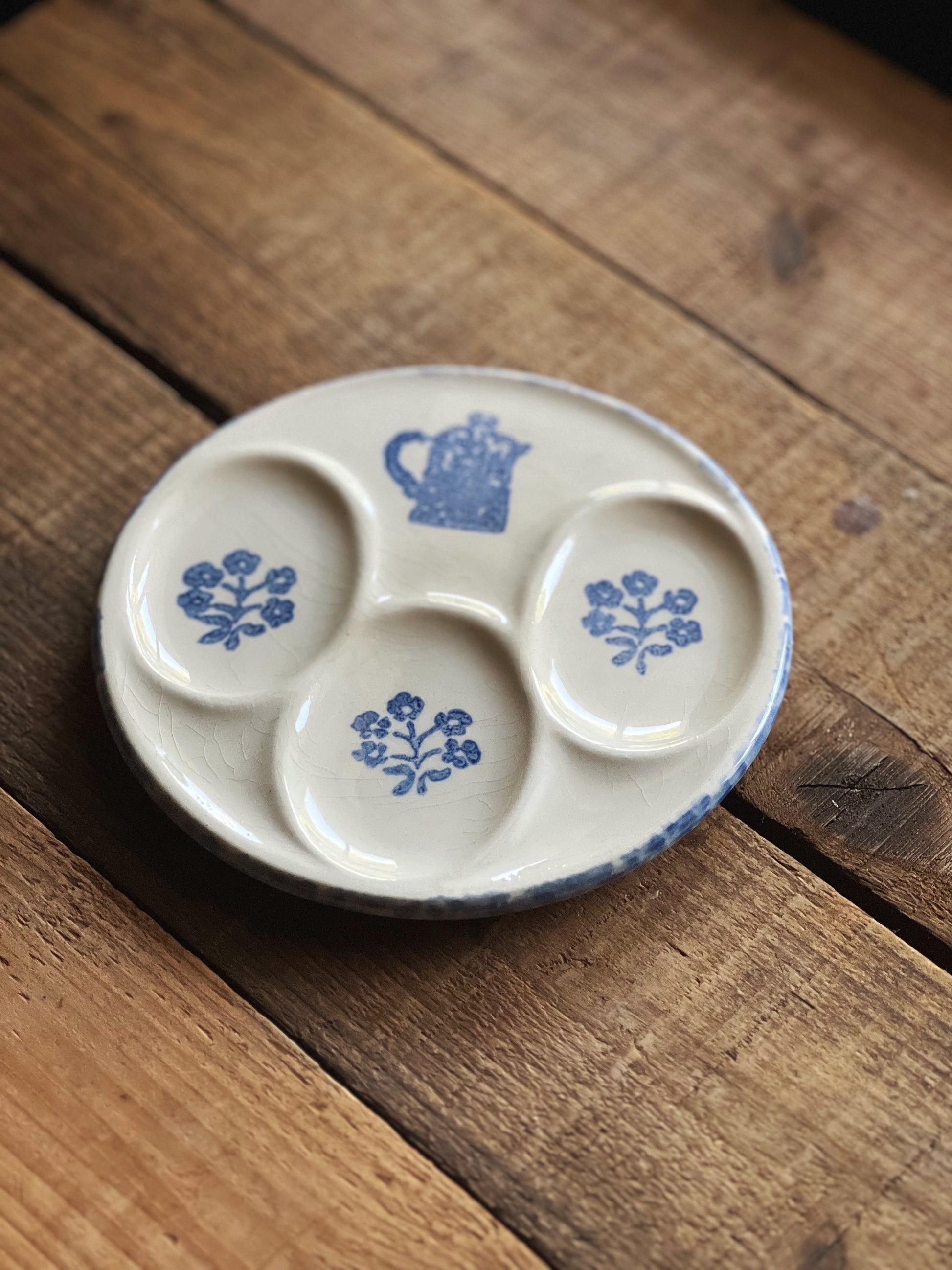 Vintage Blue Spongeware Dish / Spoon Rest