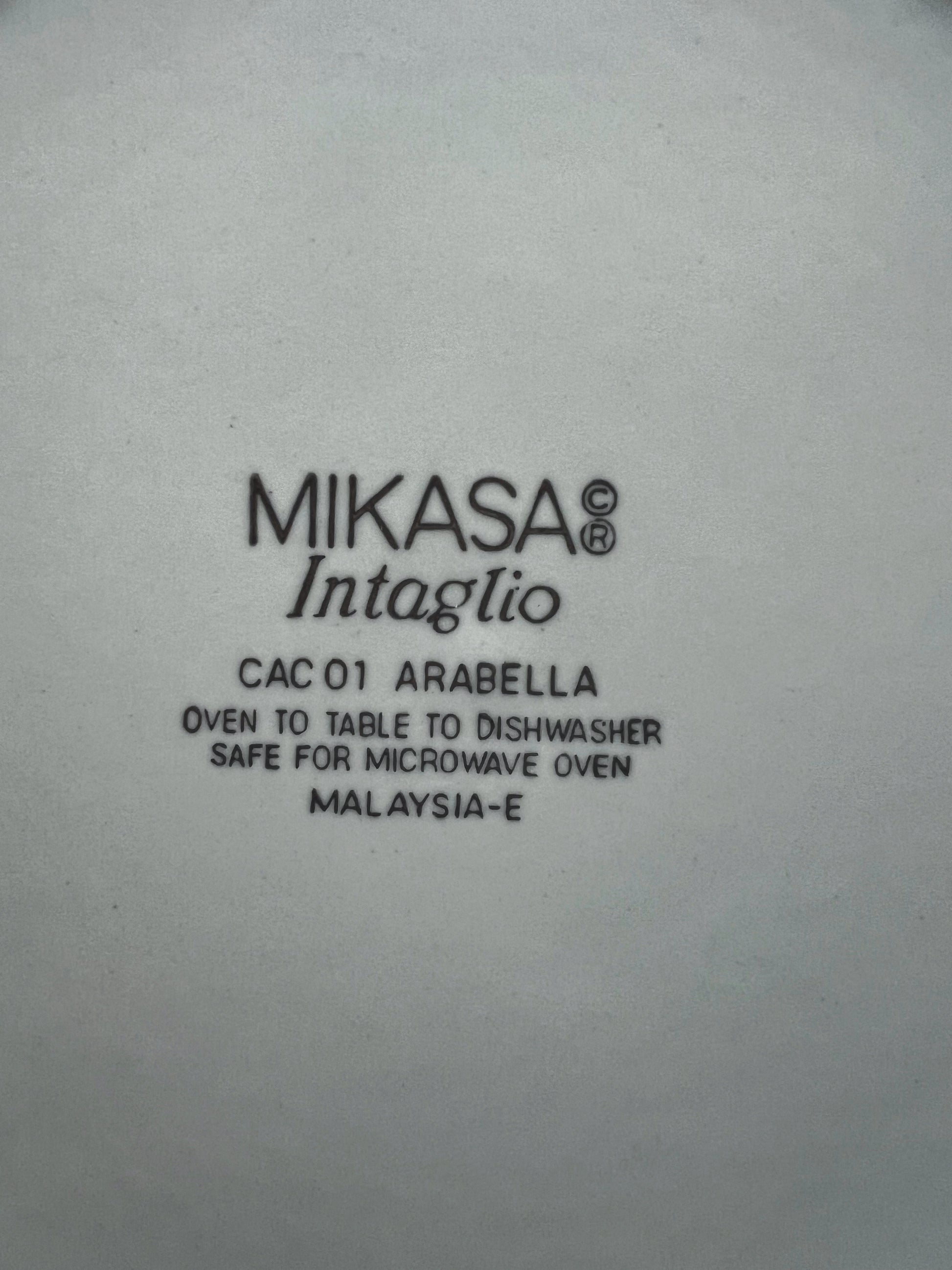 Vintage Mikasa Intaglio Arabella Vegetable Bowl
