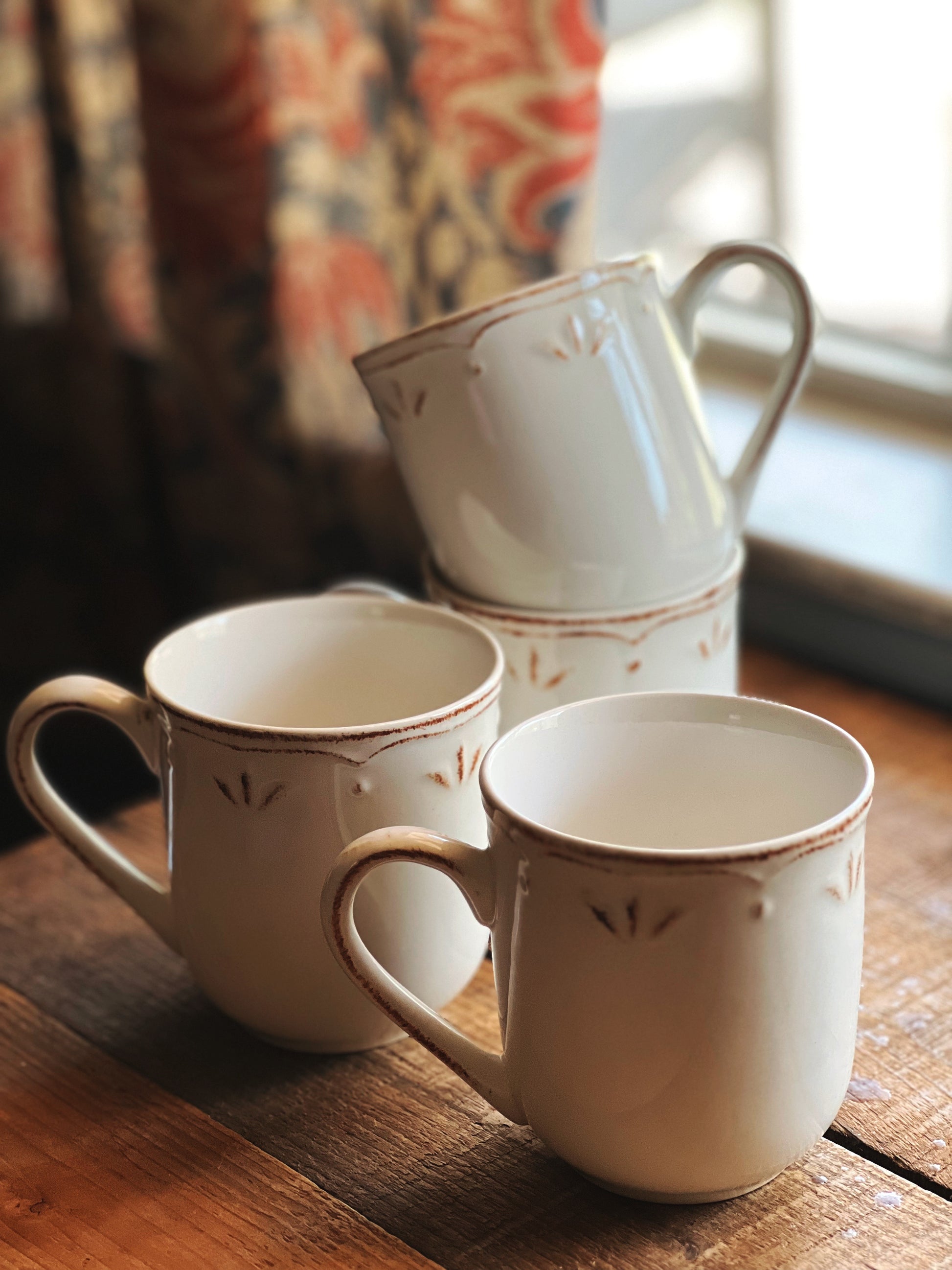 Vintage Set of 4 Vintage Coffee Mugs