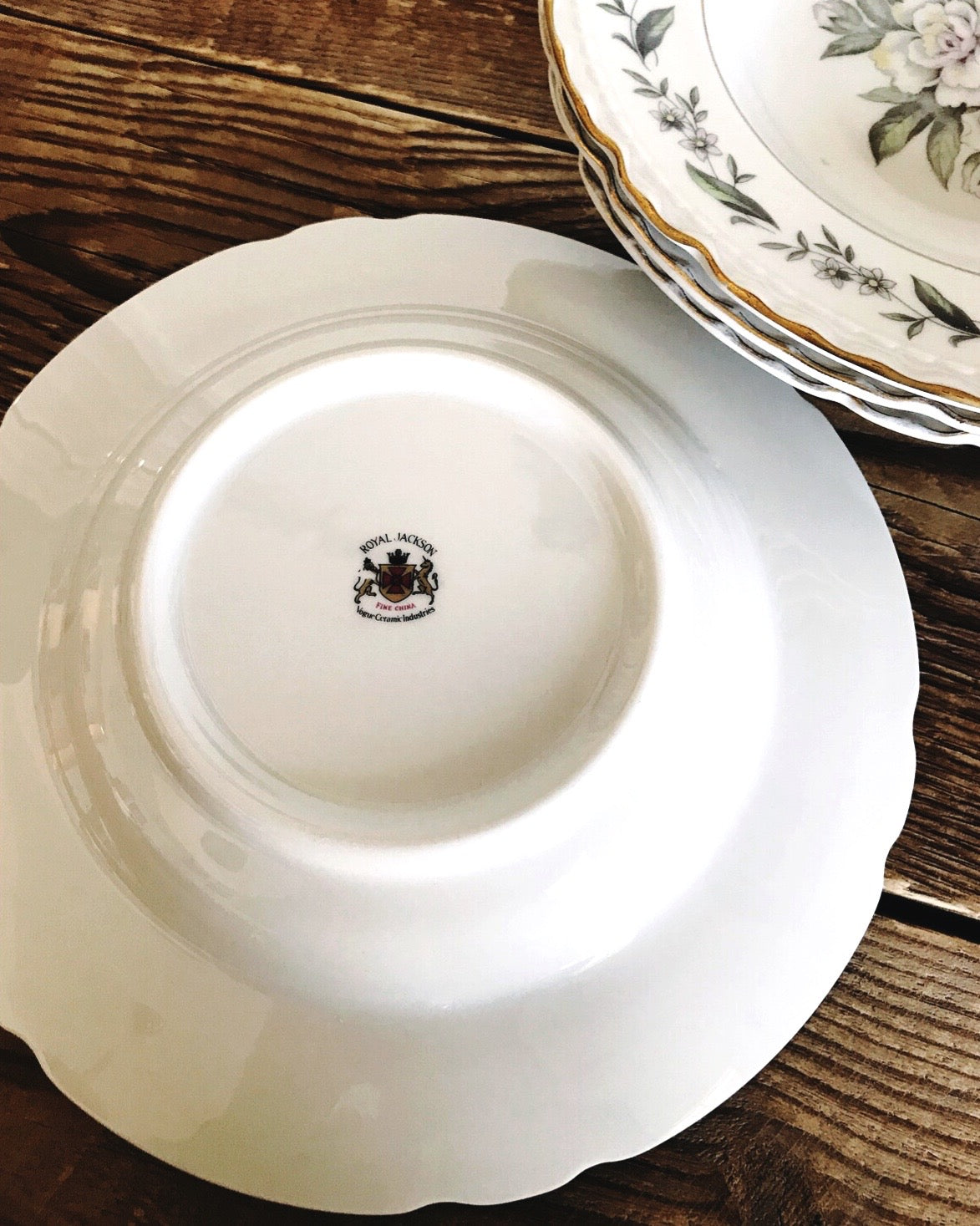 Vintage Jackson China Royal Jackson Fleur de Blanc Set of 4 Rimmed Soup Bowls